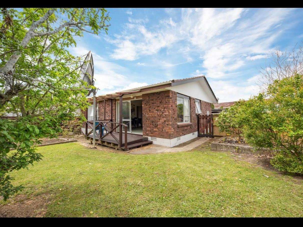 1/40 Blacklock Avenue photo 0