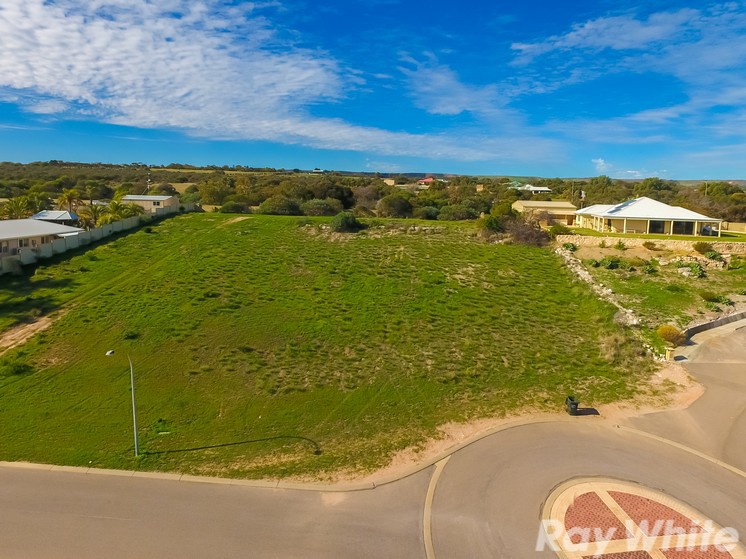 14 Quayside Vista, Drummond Cove, WA 6532