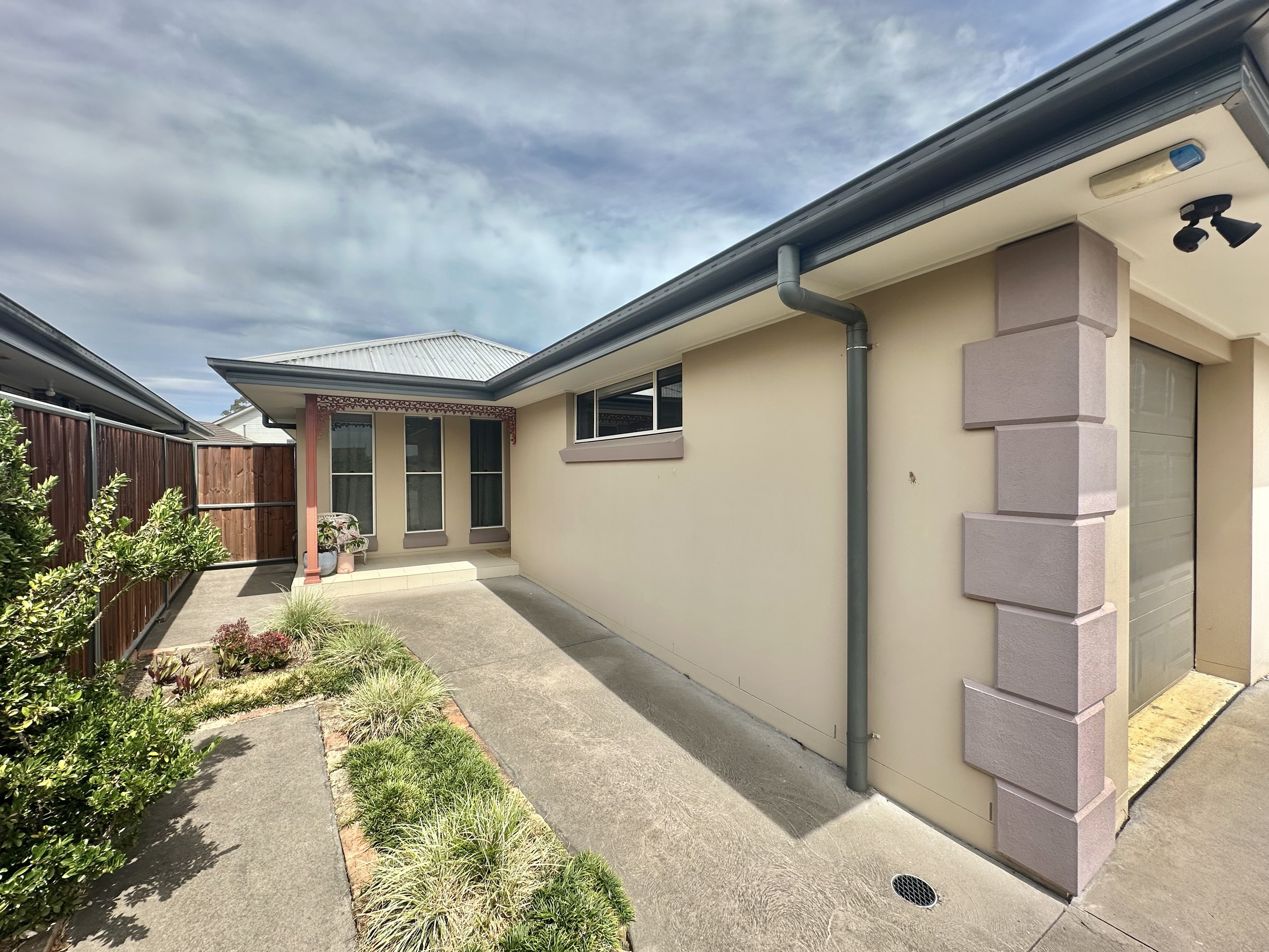 17B Crank Place, Elderslie, NSW 2570