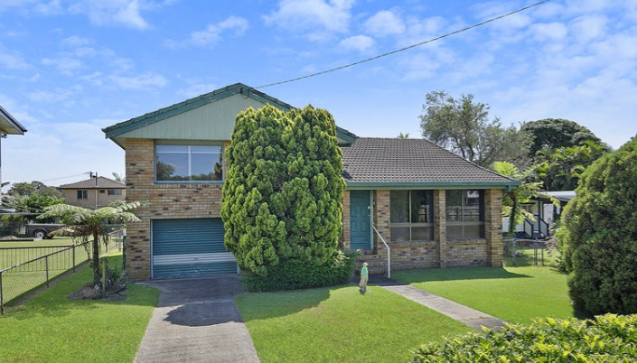 5 Armstrong Street, Clontarf QLD 4019