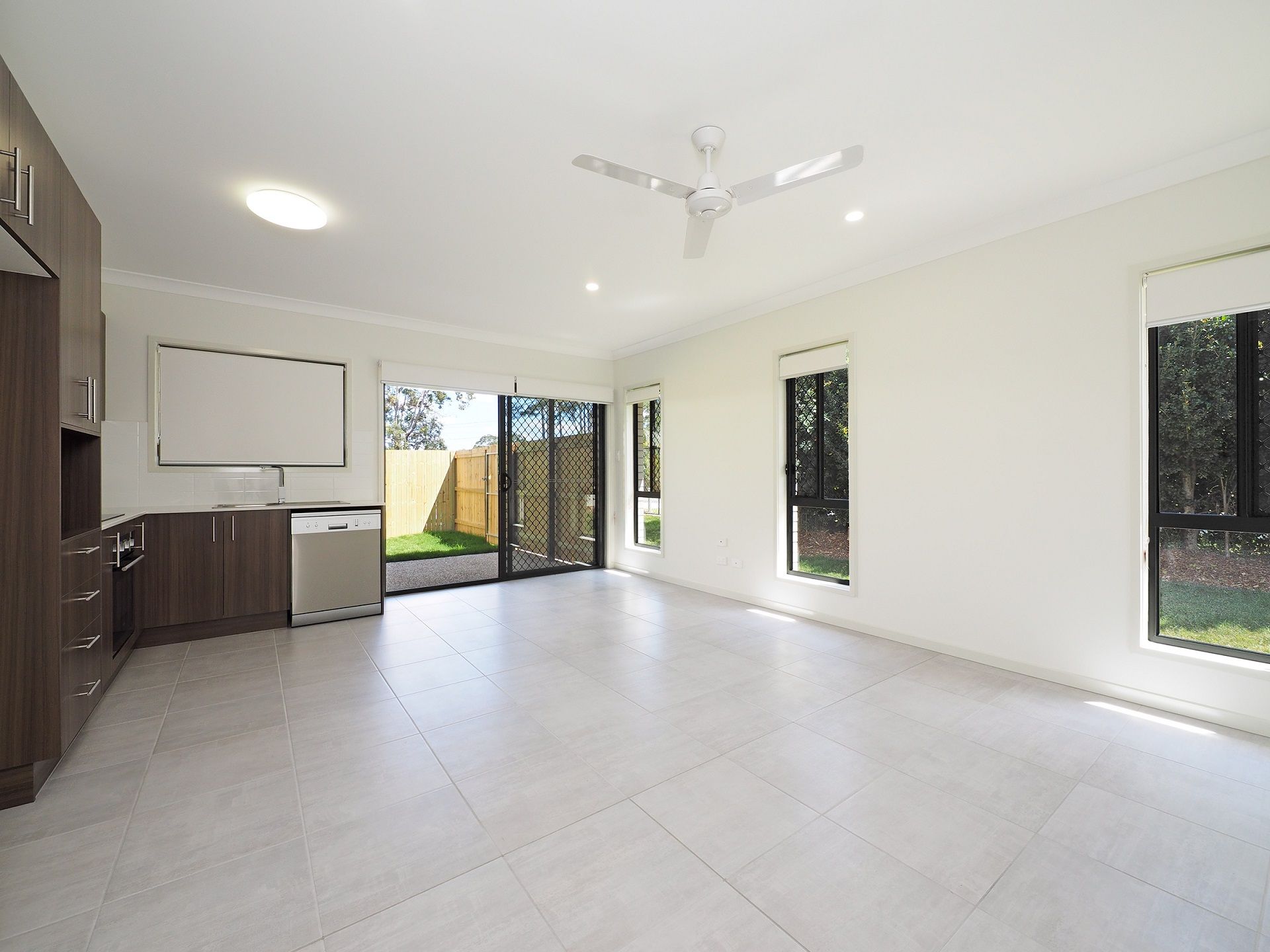 5A Pinelands Street, Loganlea, QLD 4131