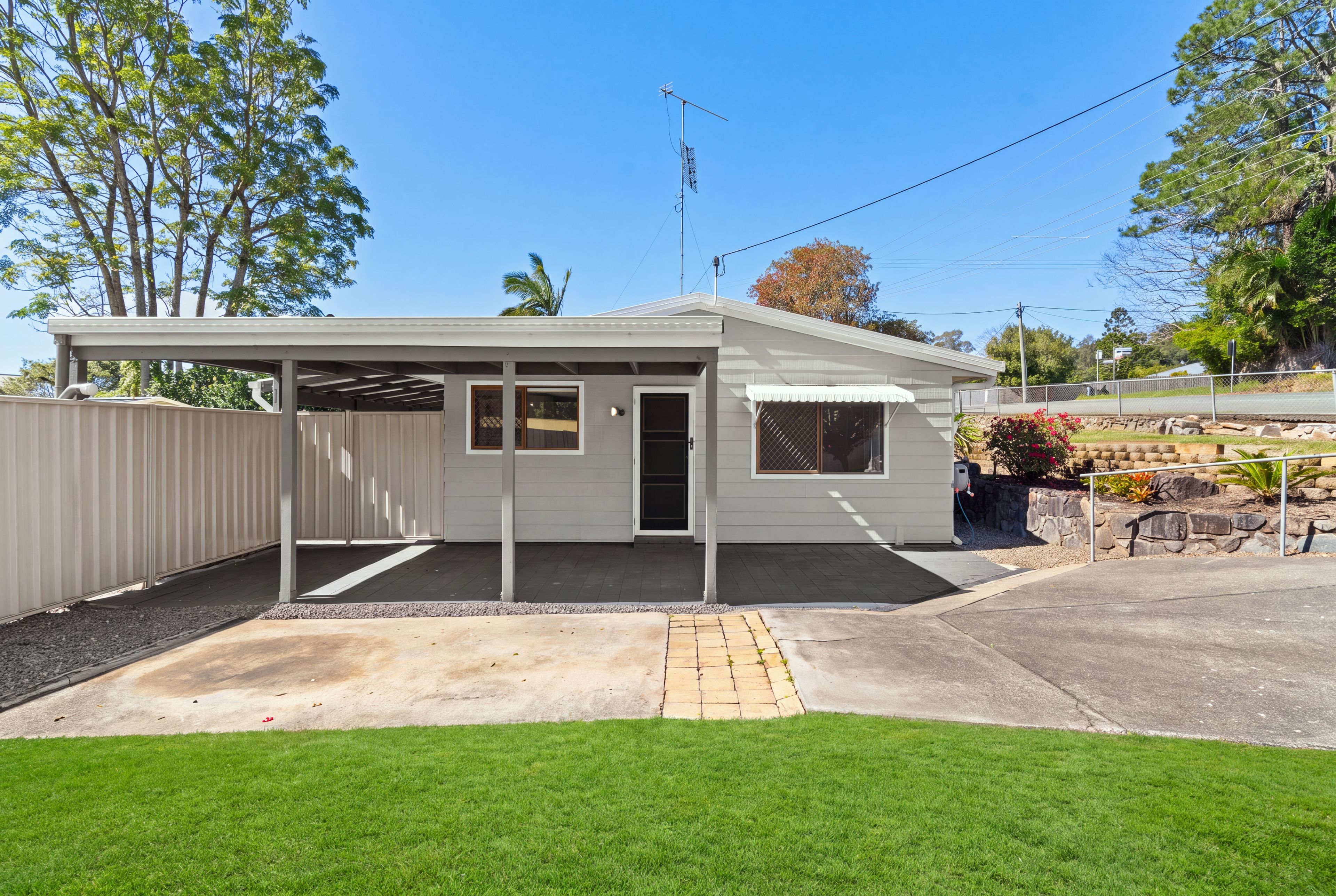 4 Diamond Valley Road — photo 16 of 22