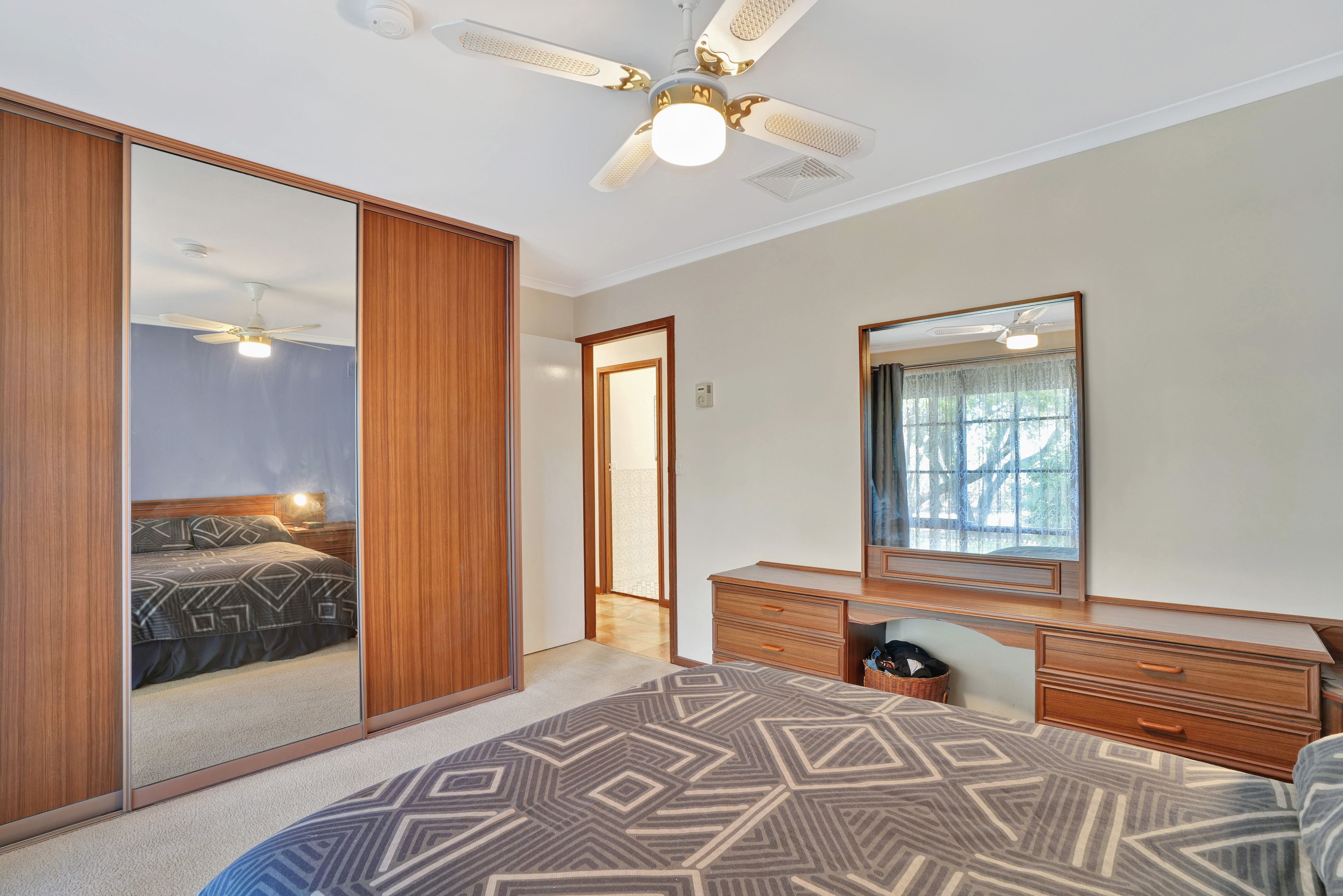 70 Saints Road — photo 8 of 14