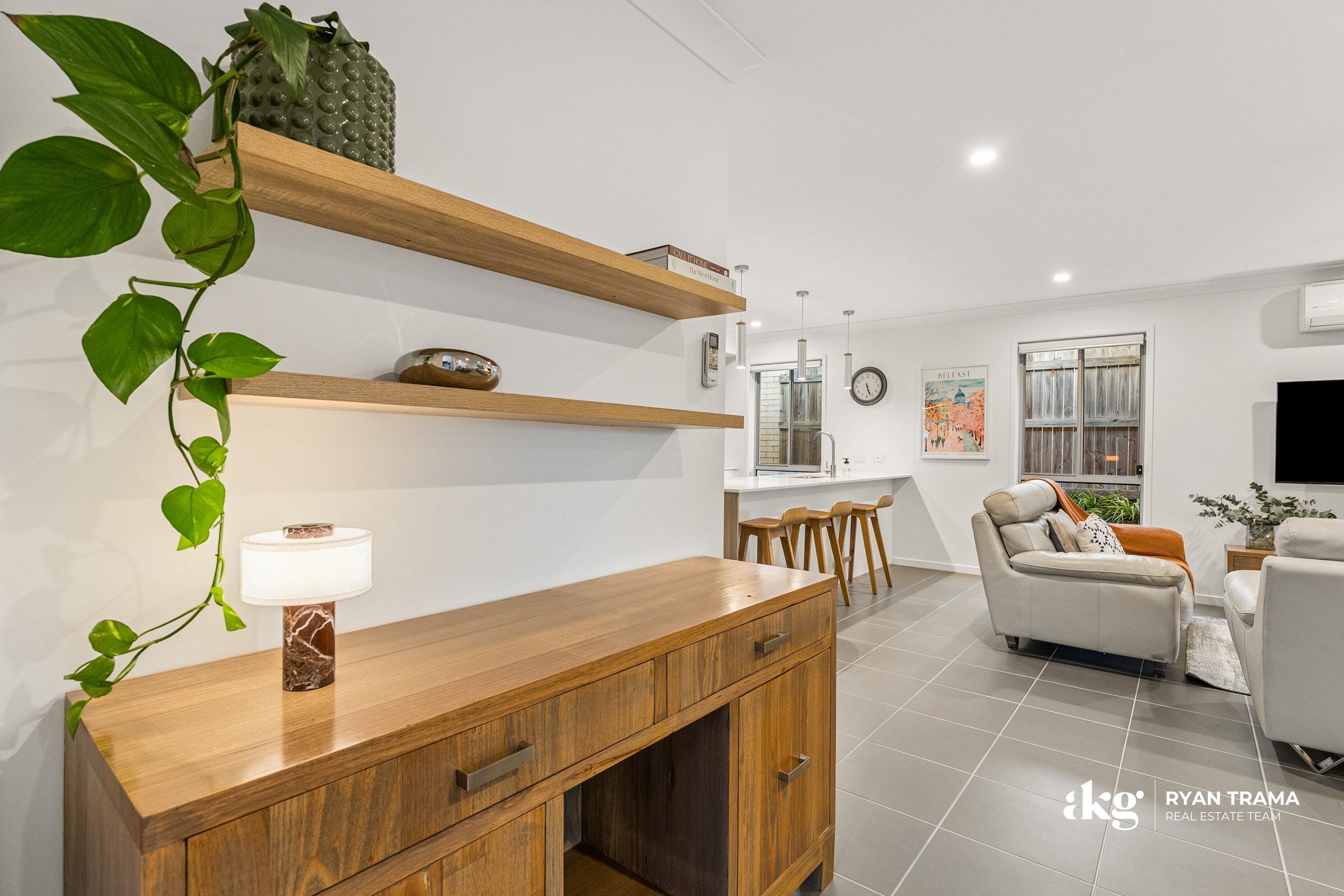 4 Hinkler Way — photo 14 of 30