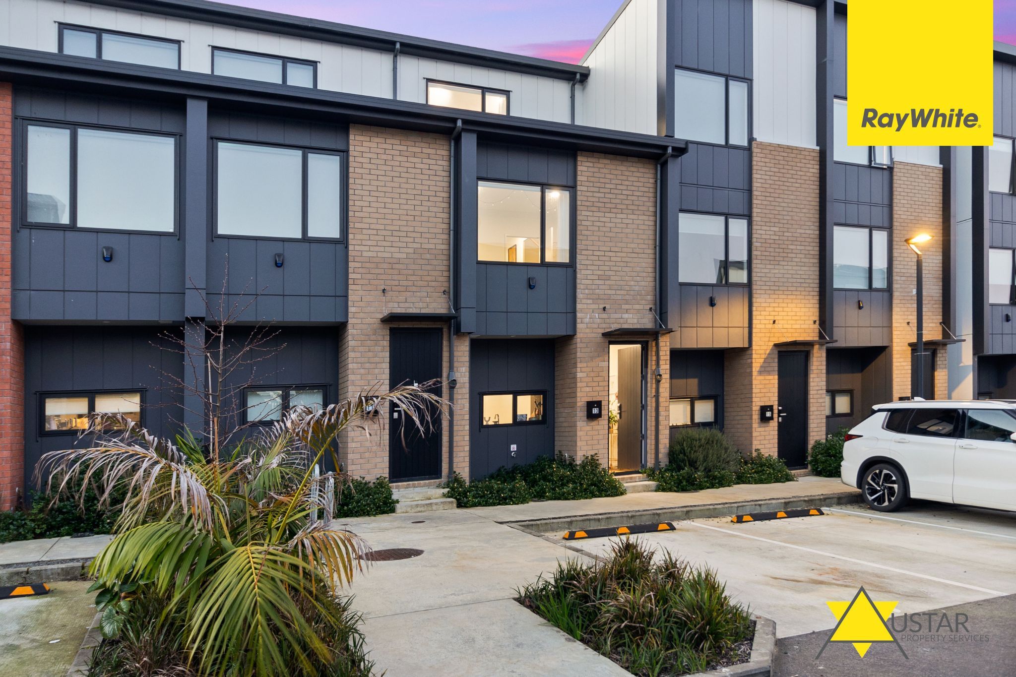 13 Parkwood Avenue, Westgate, Waitakere City