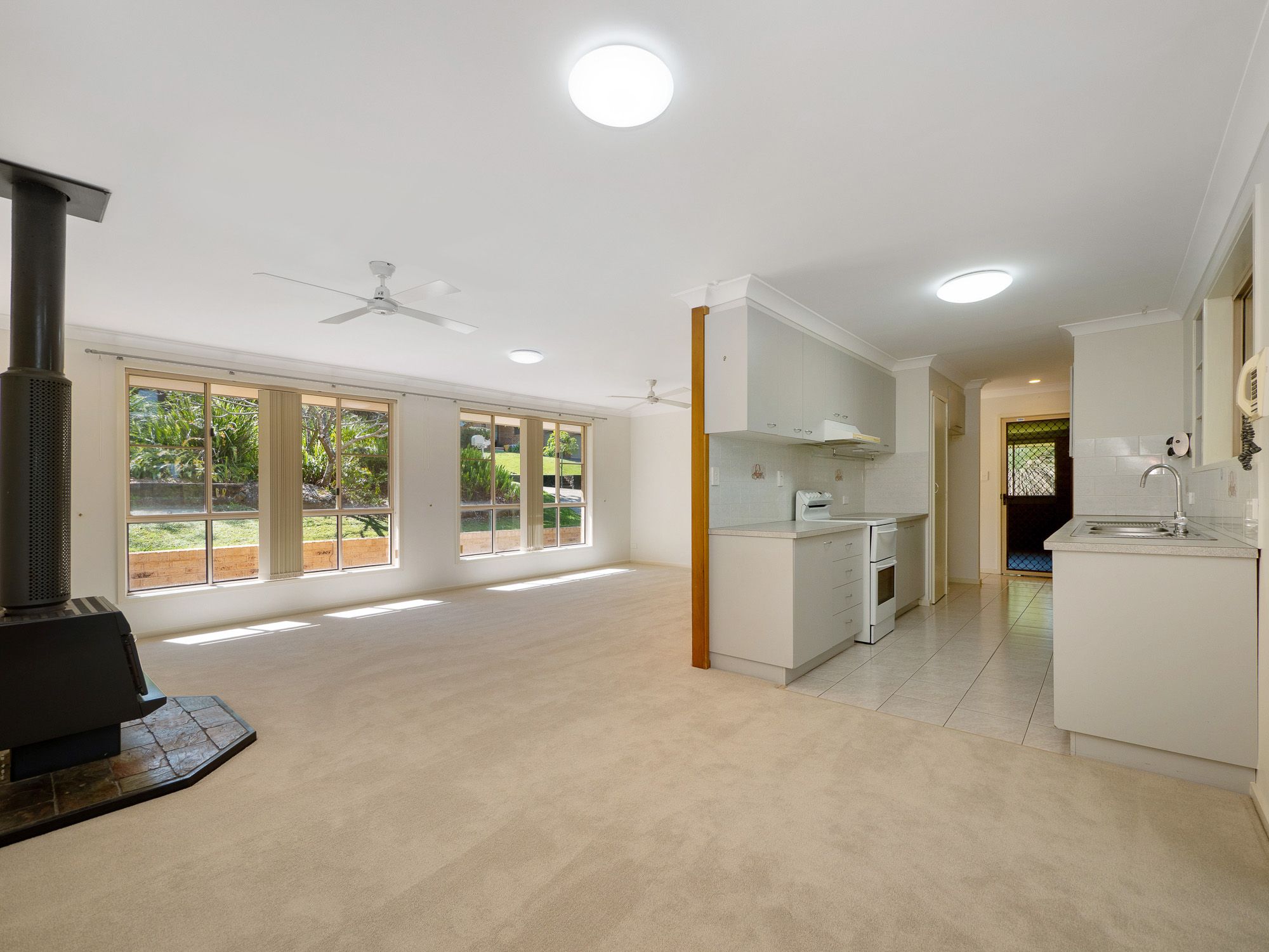 27 Kruseana Avenue — photo 5 of 18