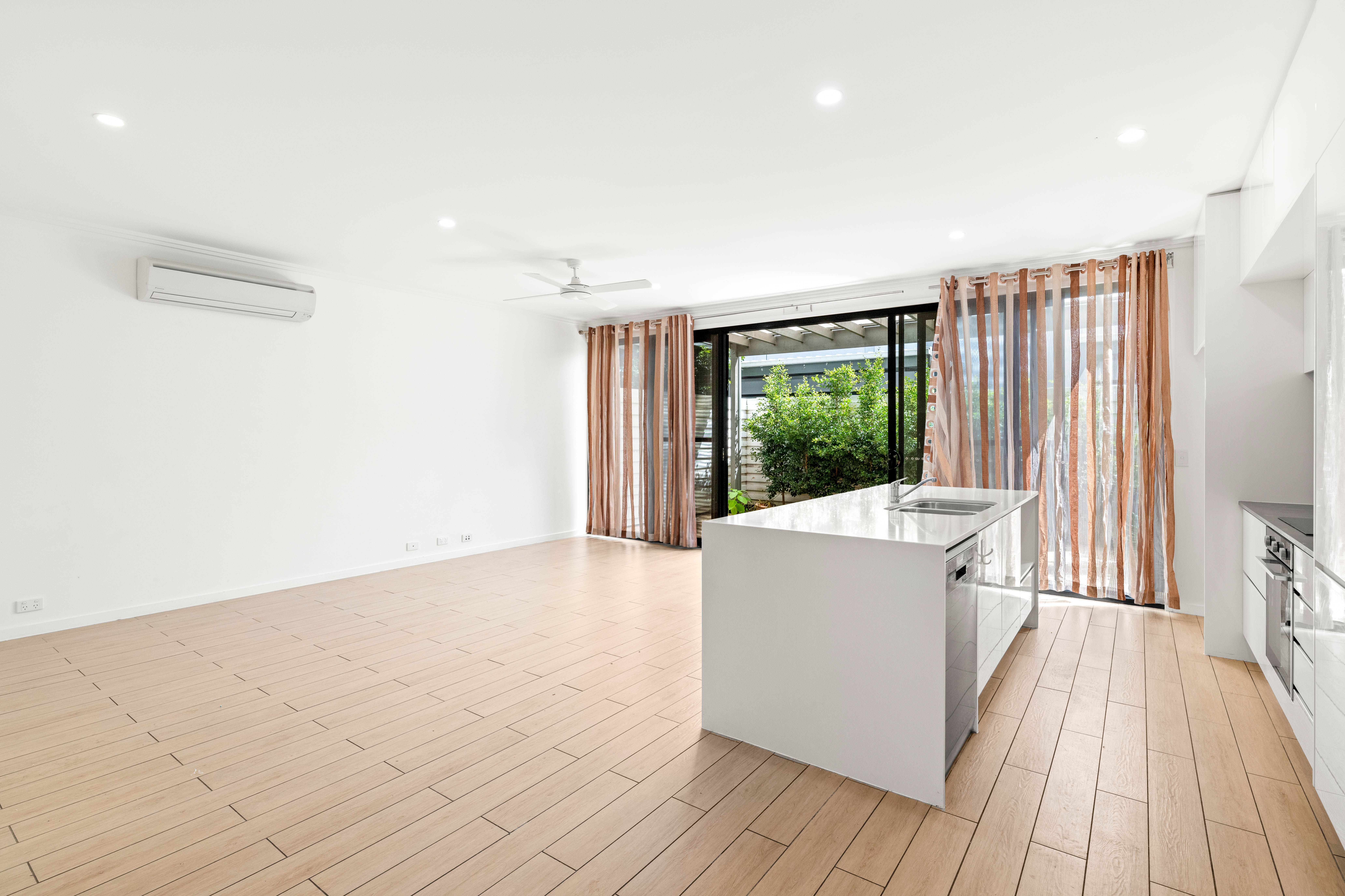 66/42 Stadium Drive, Robina, QLD 4226