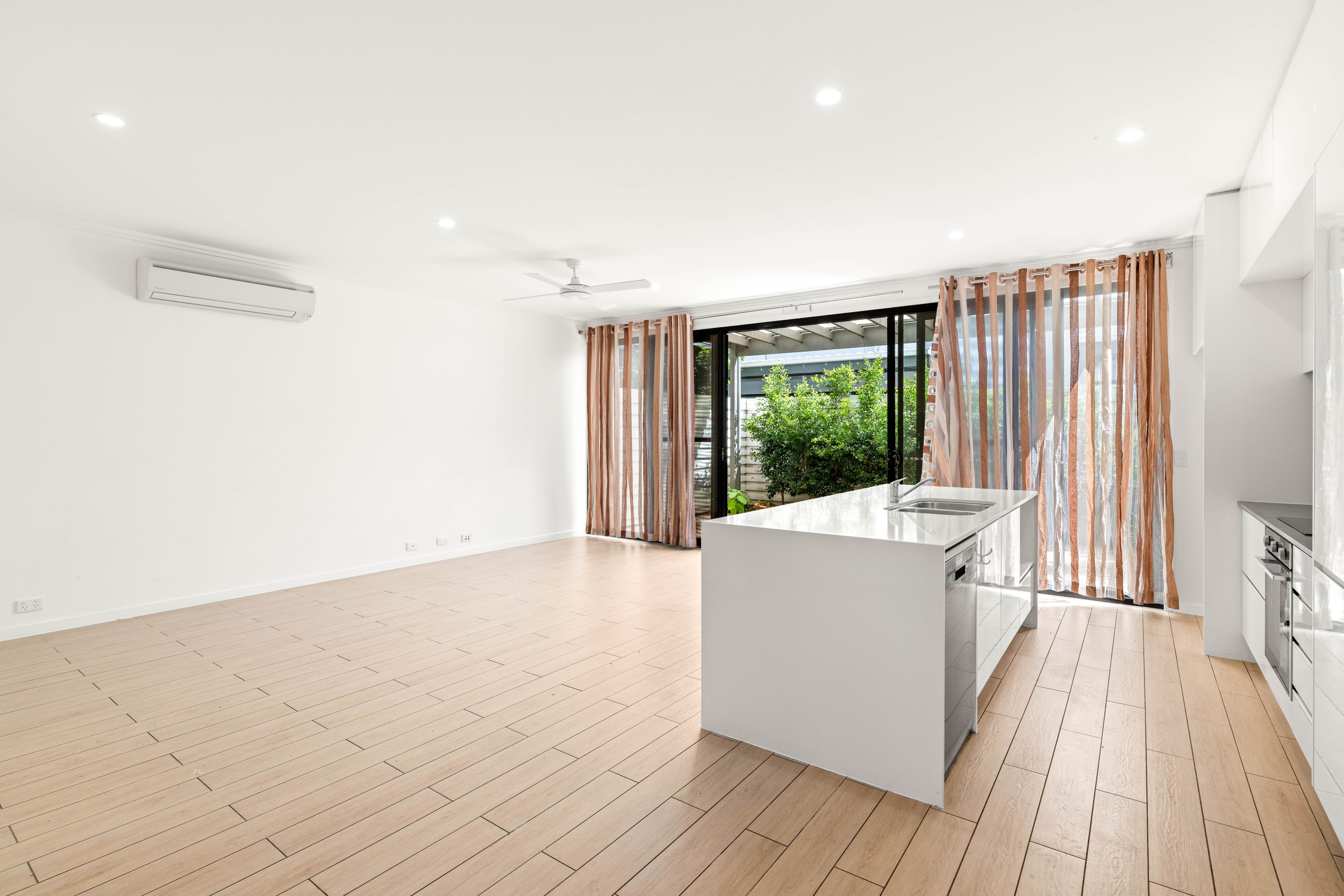 66/42 Stadium Drive, Robina, QLD 4226