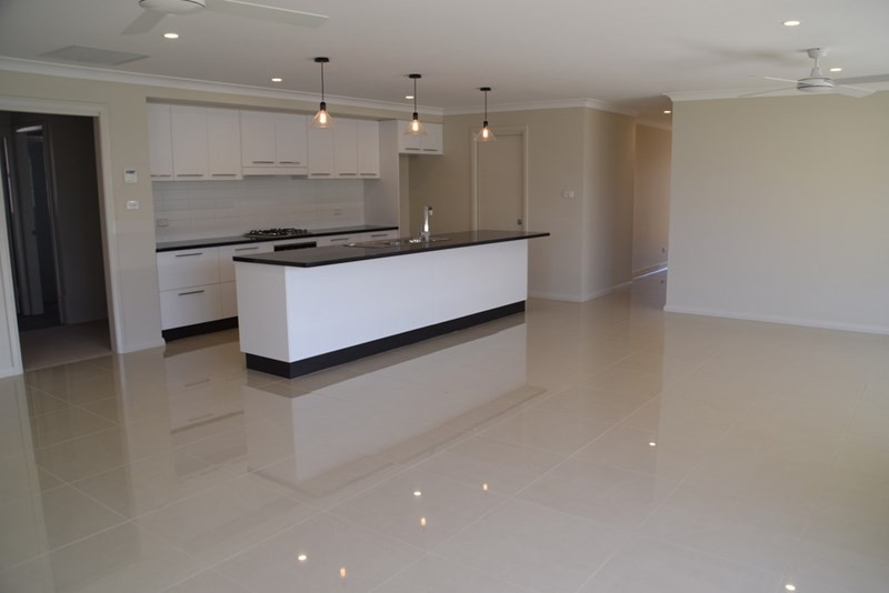 13 Crossroads Drive, Dubbo, NSW 2830