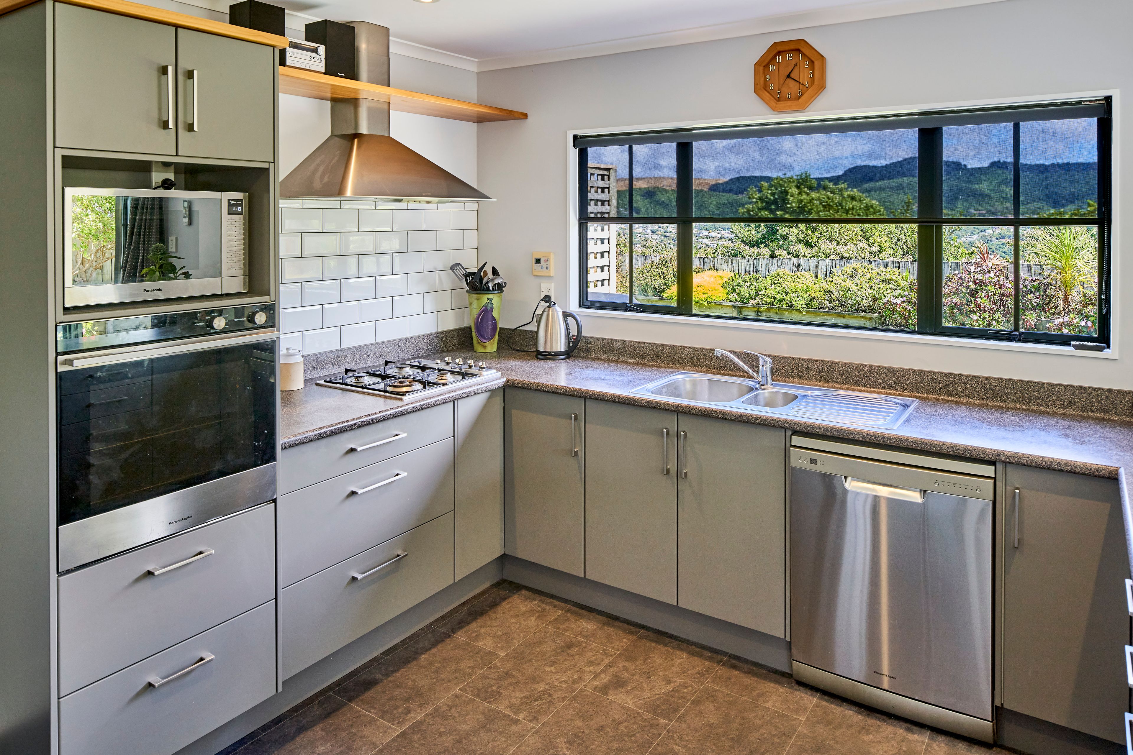 148 Woodman Drive, Tawa, Wellington City
