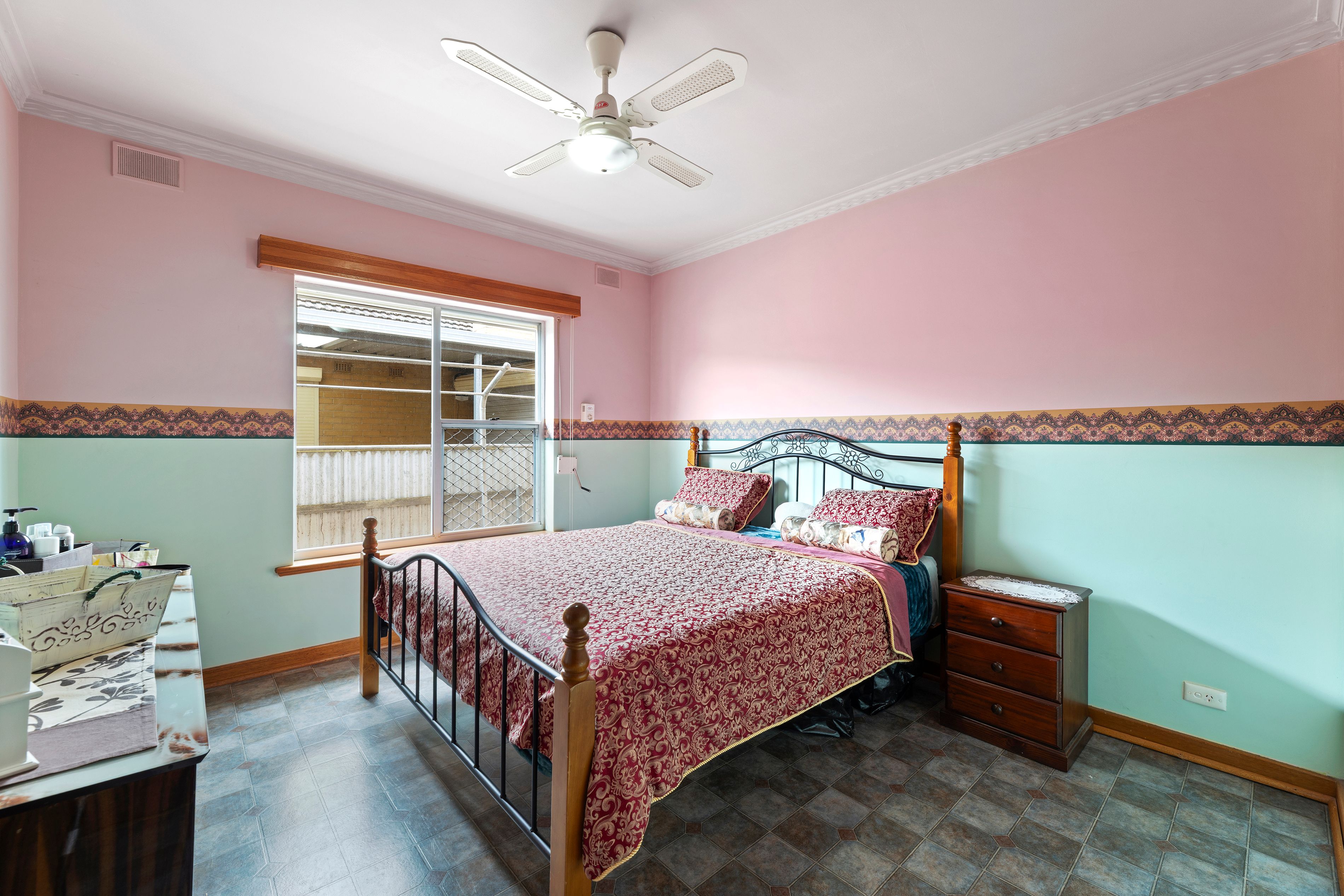 40 Fairfield Road — photo 11 of 16