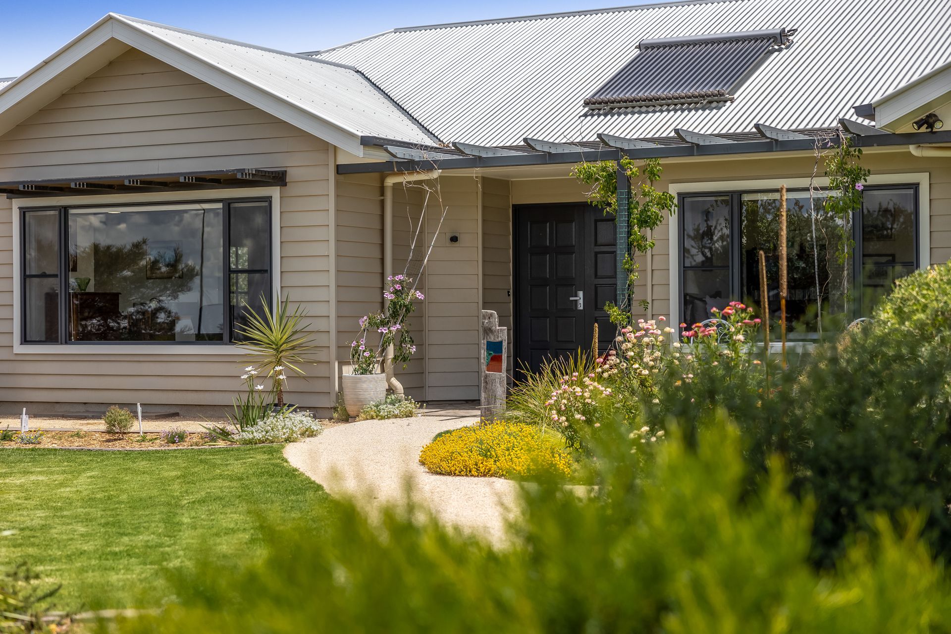 6 Pipit Court, Meringandan West, QLD 4352