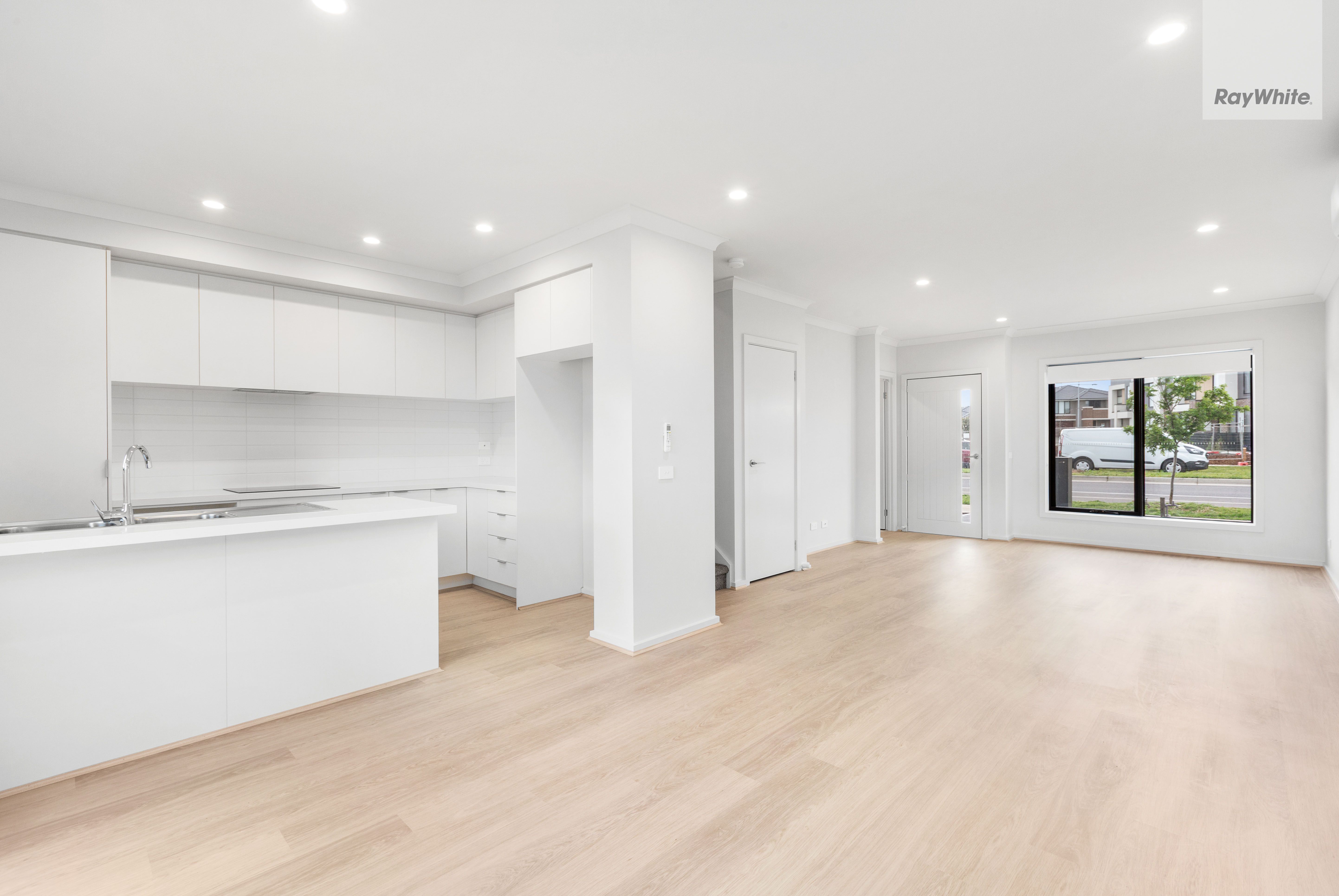 93 Garrong Avenue — photo 3 of 12