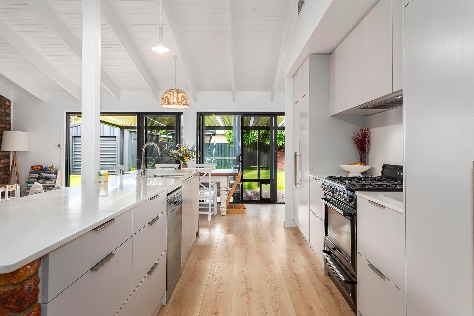 25 Tugun Street — photo 3 of 12