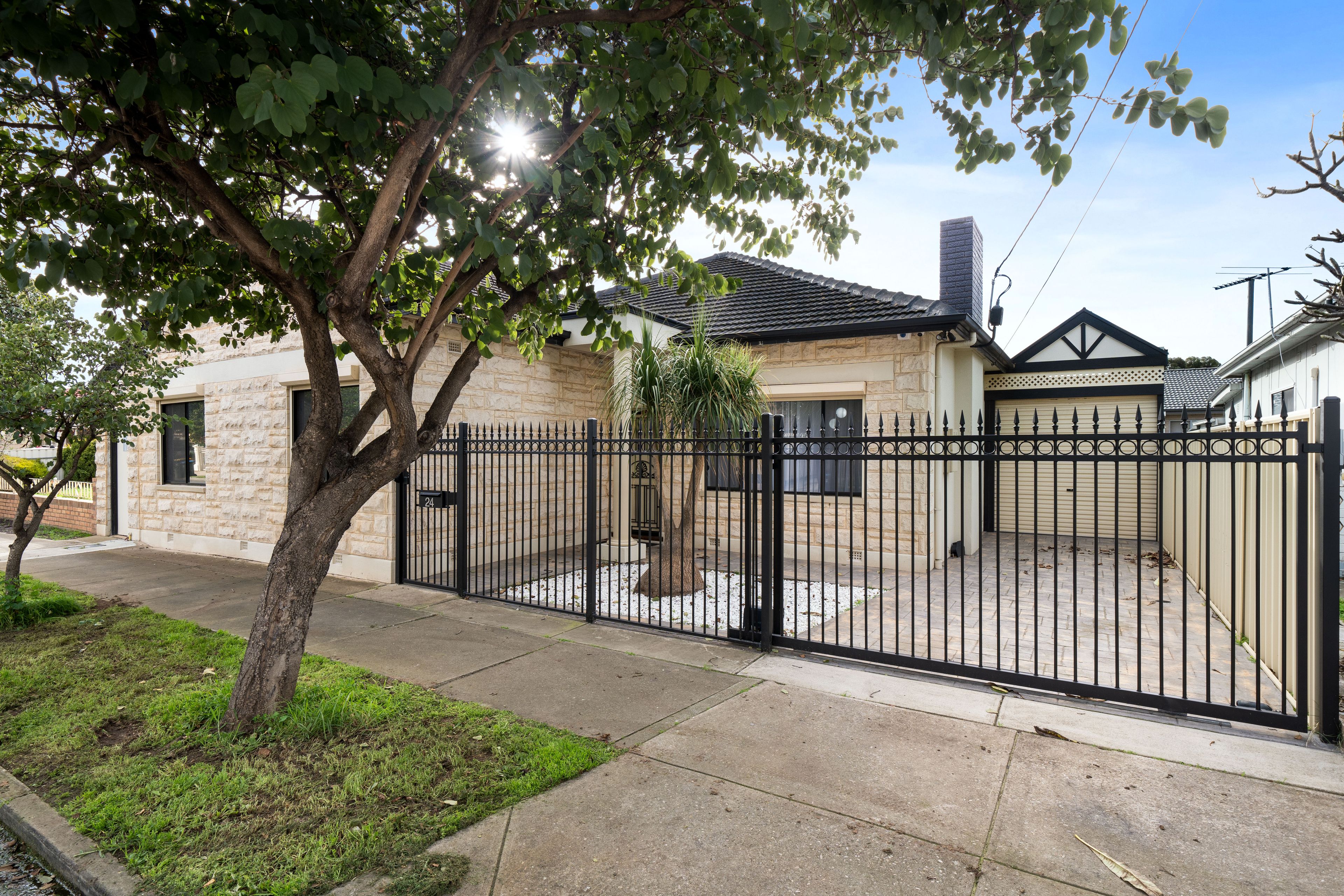 24 Rugby Avenue, Croydon Park, SA 5008