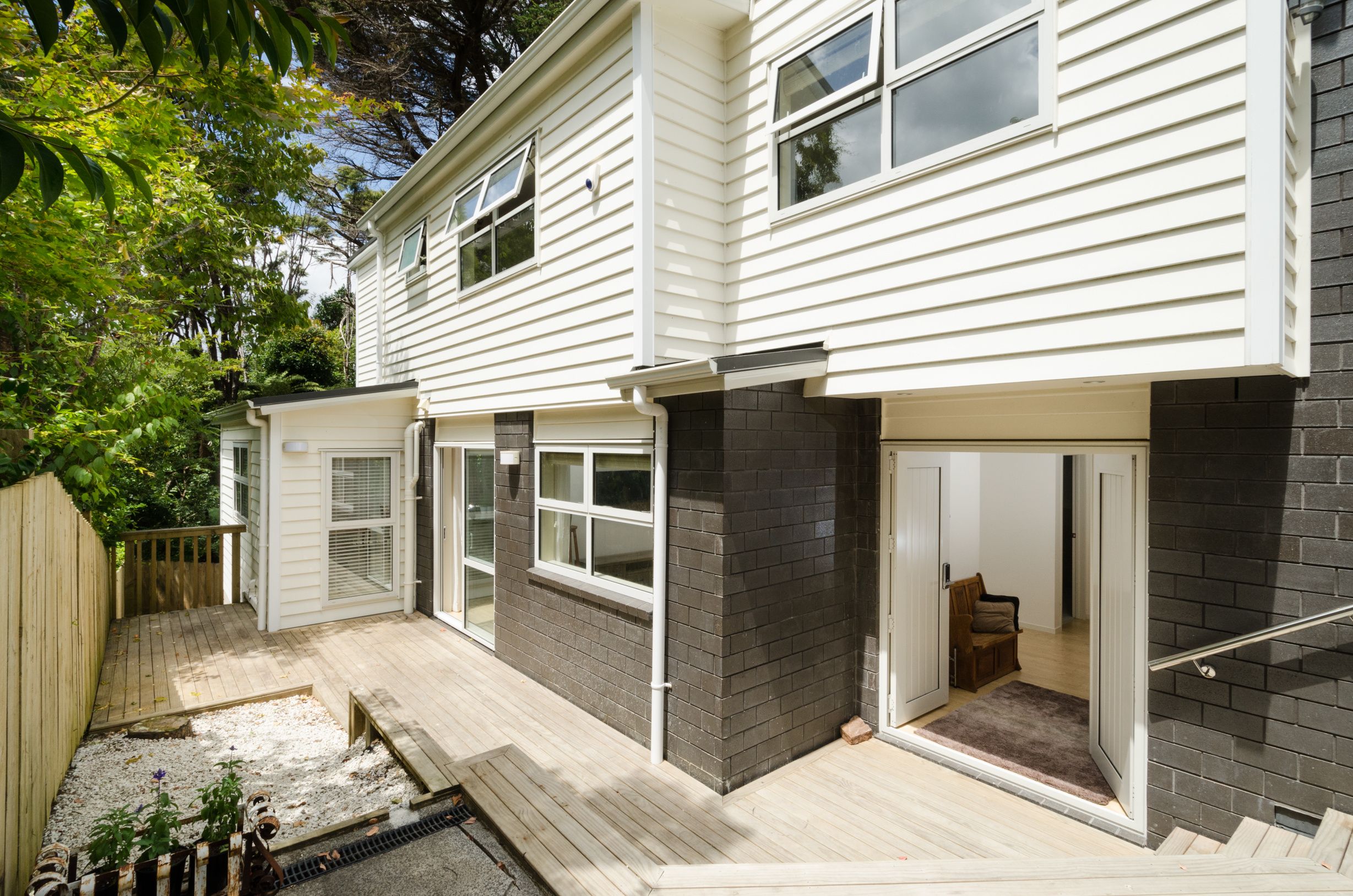 22a South Lynn Road, Titirangi, Waitakere City