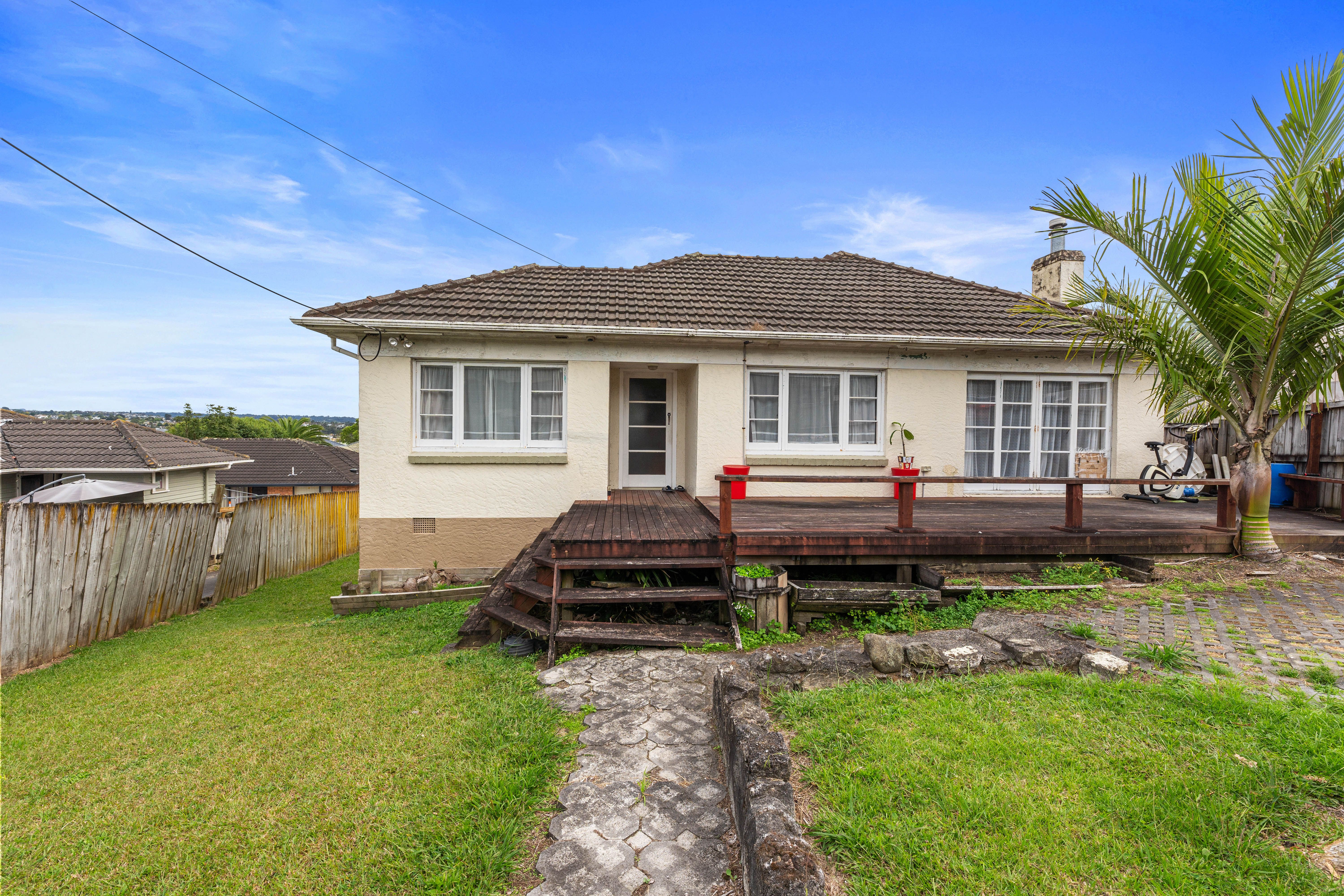 6 James Laurie Street, Henderson, Waitakere City