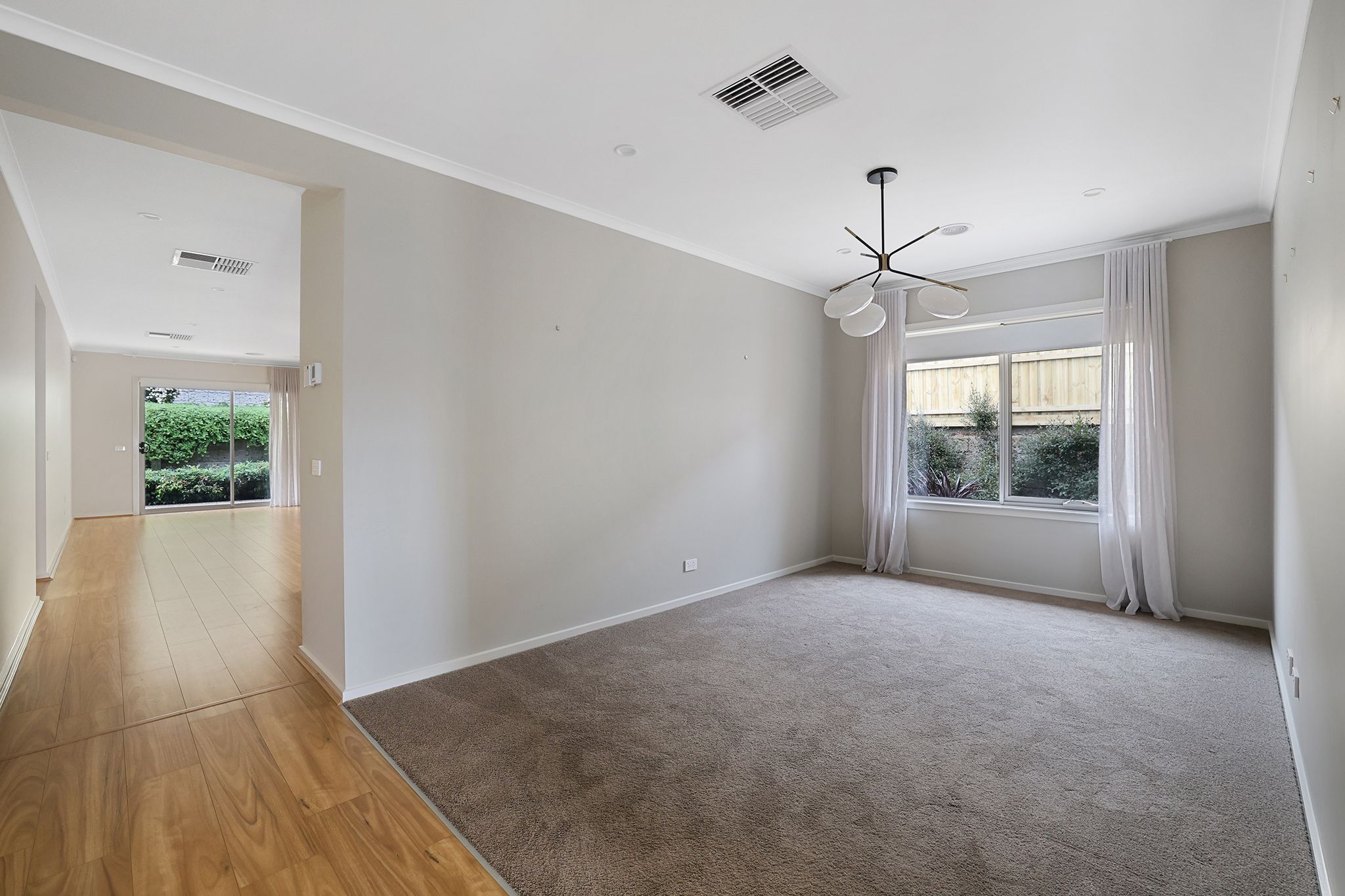 18 Illawarra Boulevard — photo 12 of 30