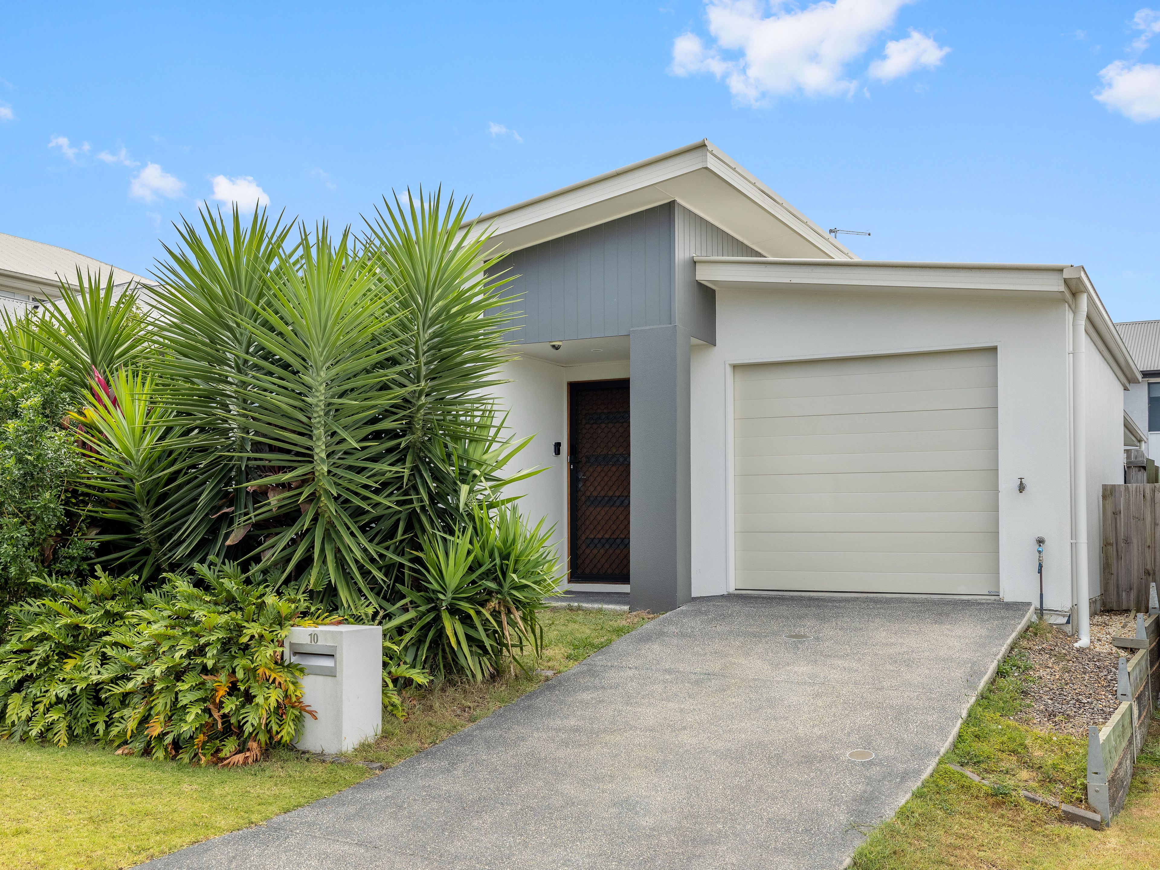 10 Jaffray Street, Bellbird Park, QLD 4300