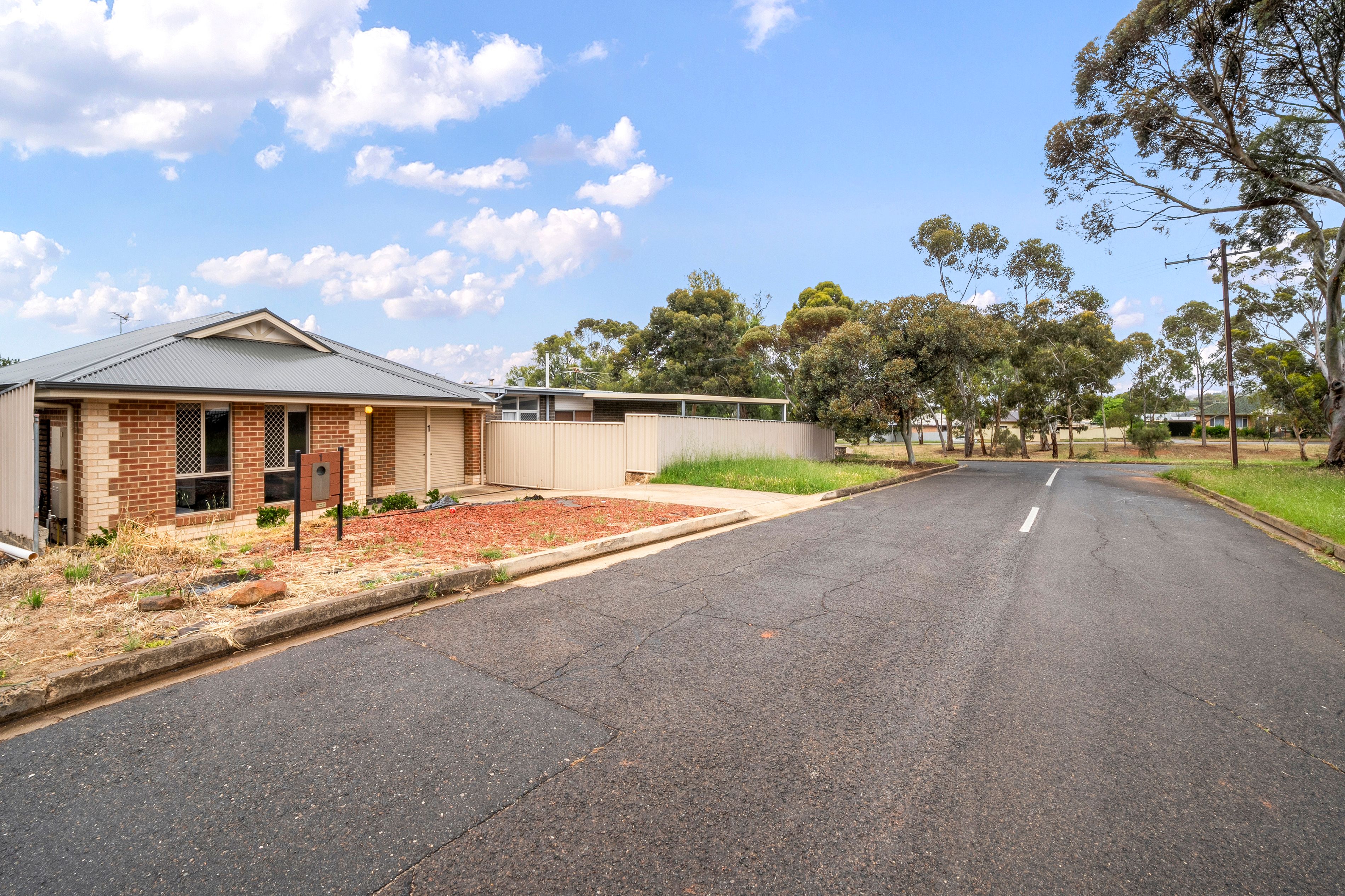 1 Ray Street, Para Hills, SA 5096