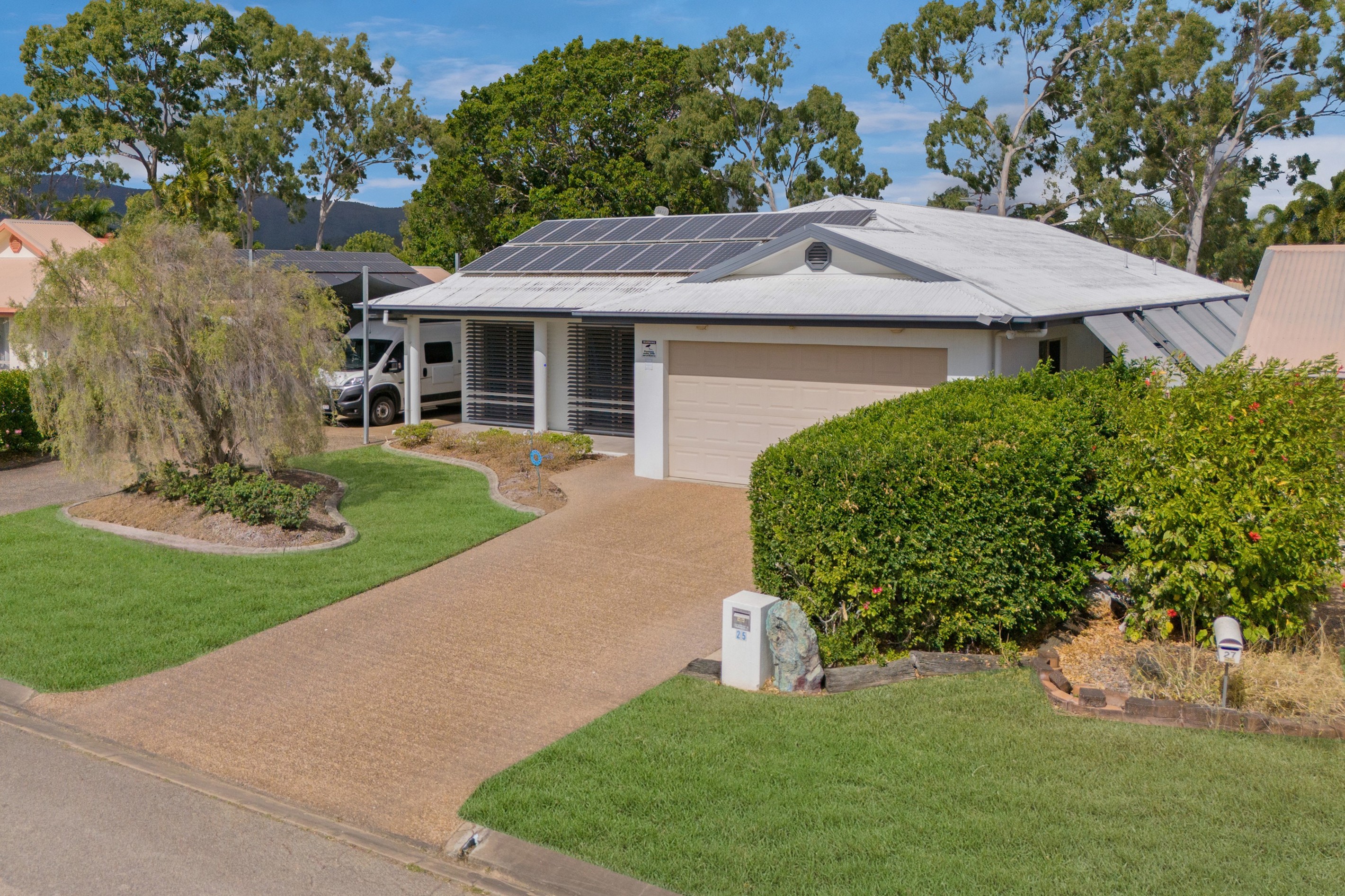 25 Riovista Way, Kirwan, QLD 4817
