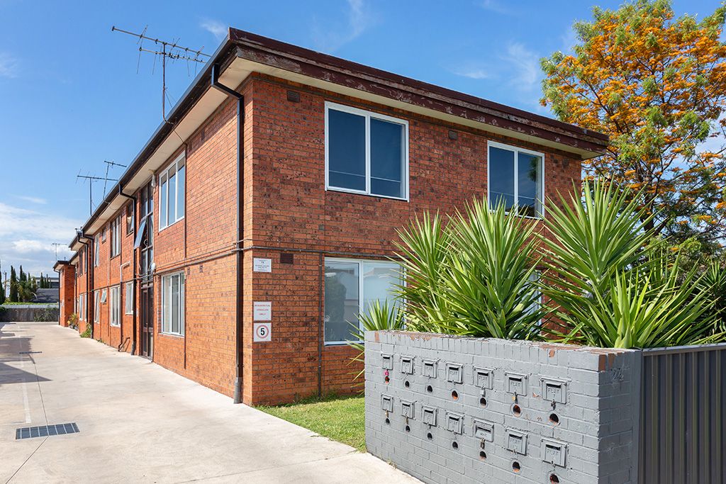 24 Rooney Street, Maidstone VIC 3012
