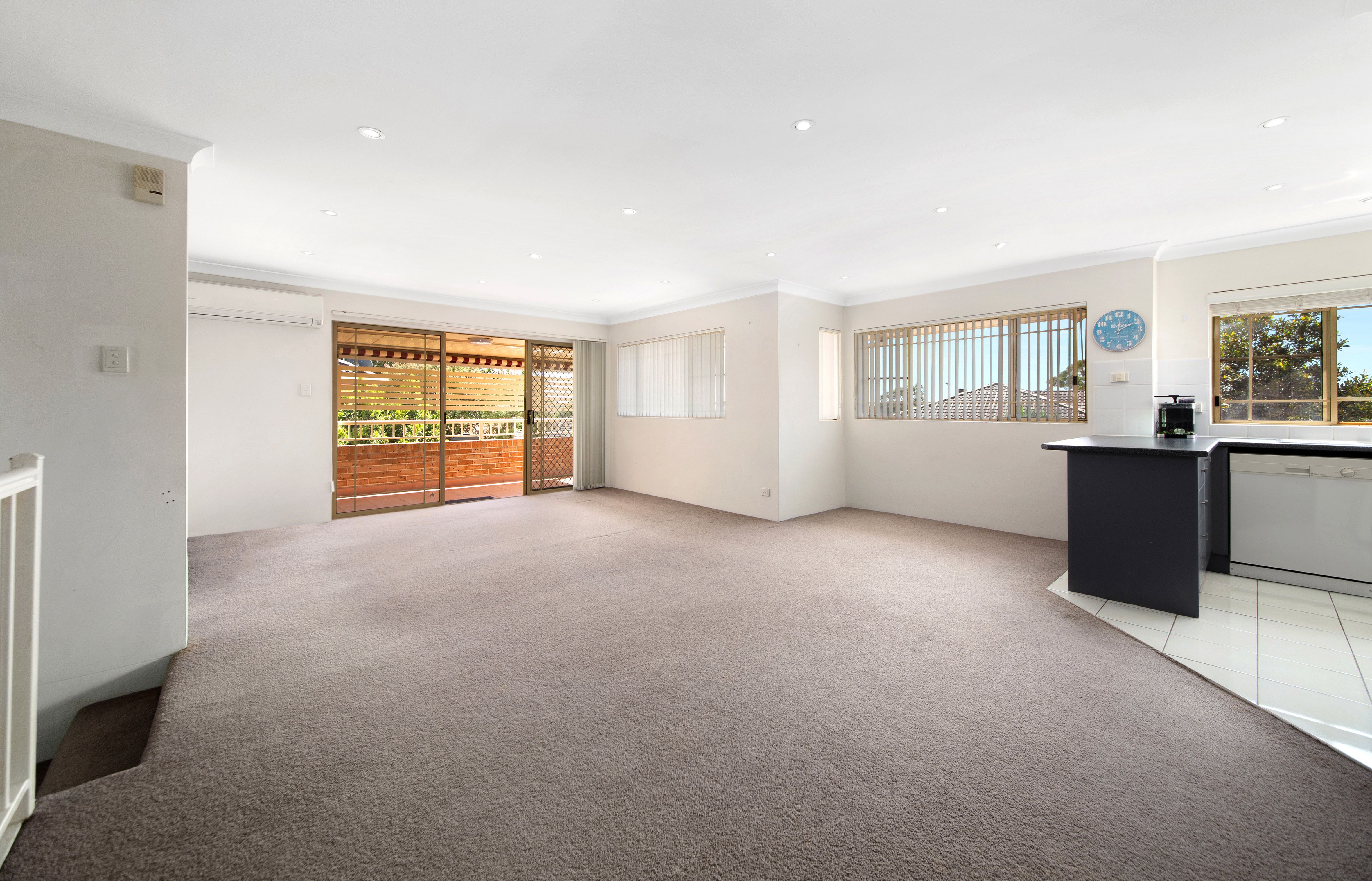 2/24 Arnold Place, Menai, NSW 2234
