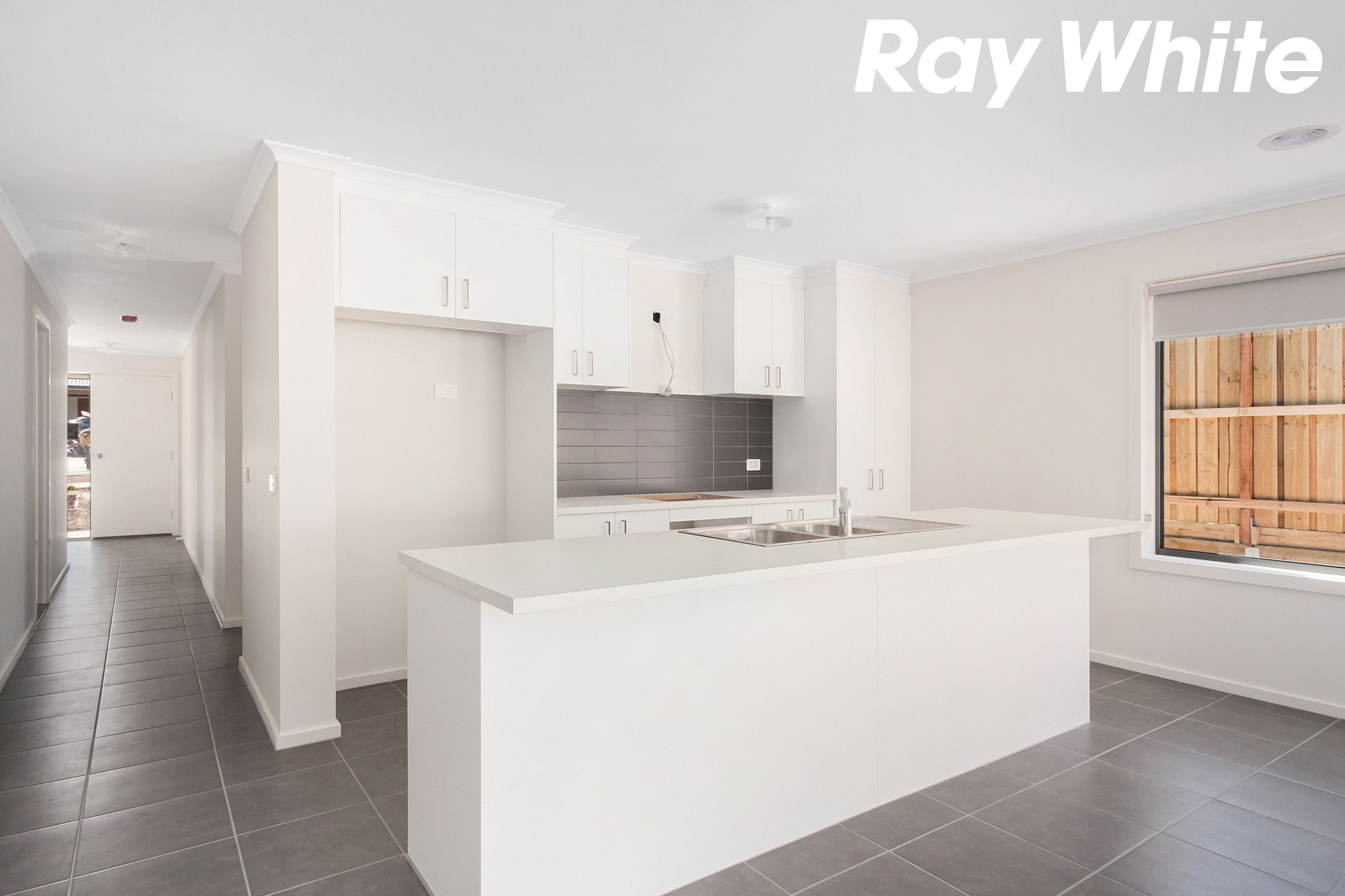84 Hedgevale Drive, Officer, VIC 3809