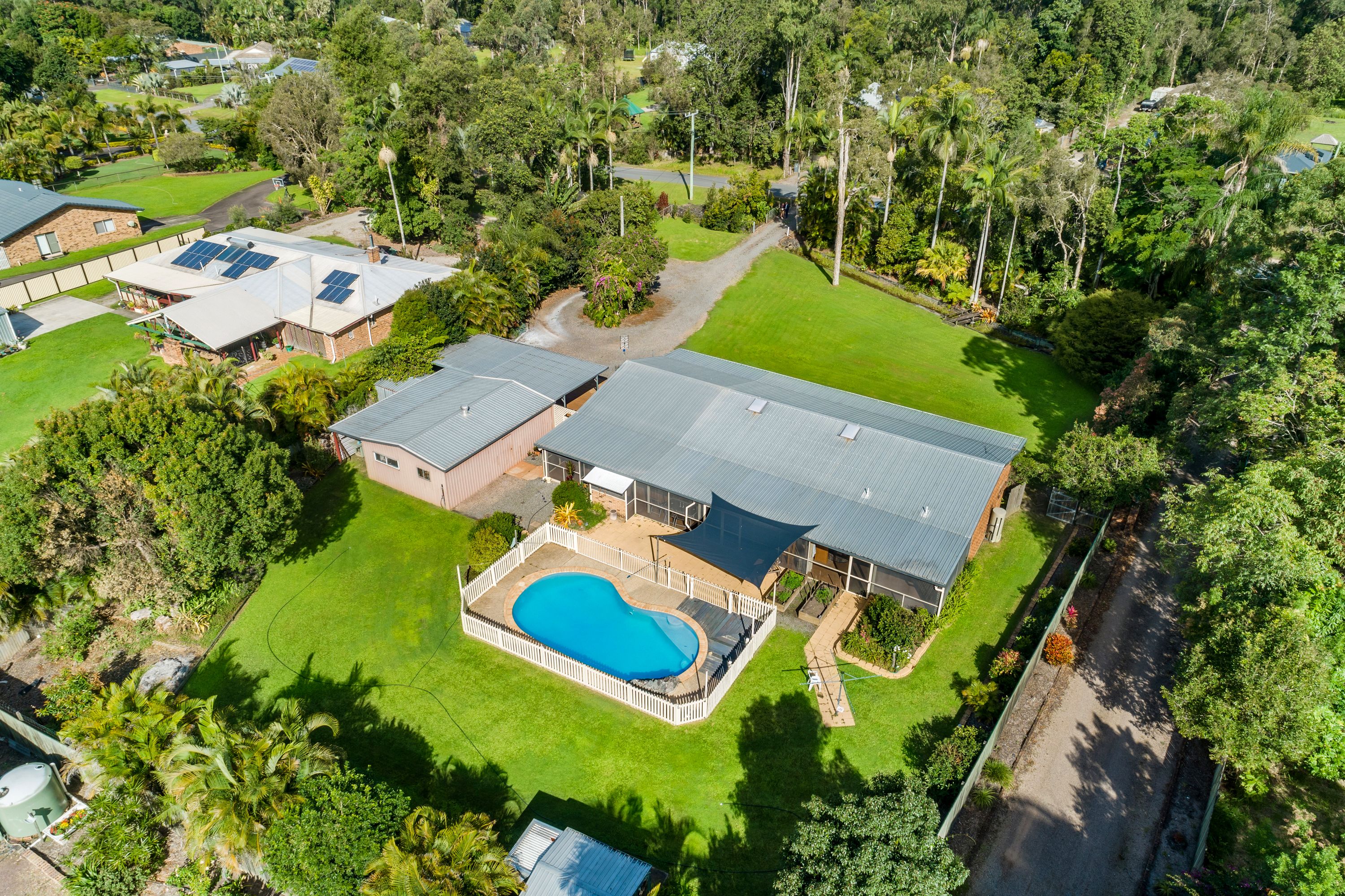 13 Graham Drive, Landsborough QLD 4550