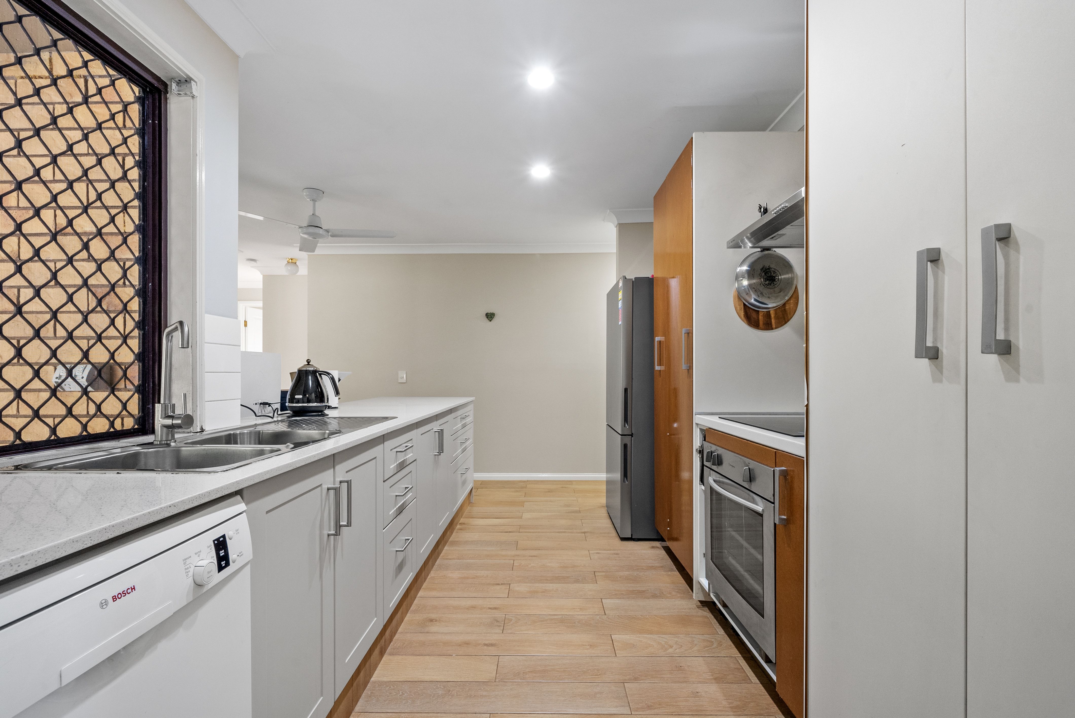 230 Discovery Drive, Helensvale, QLD 4212