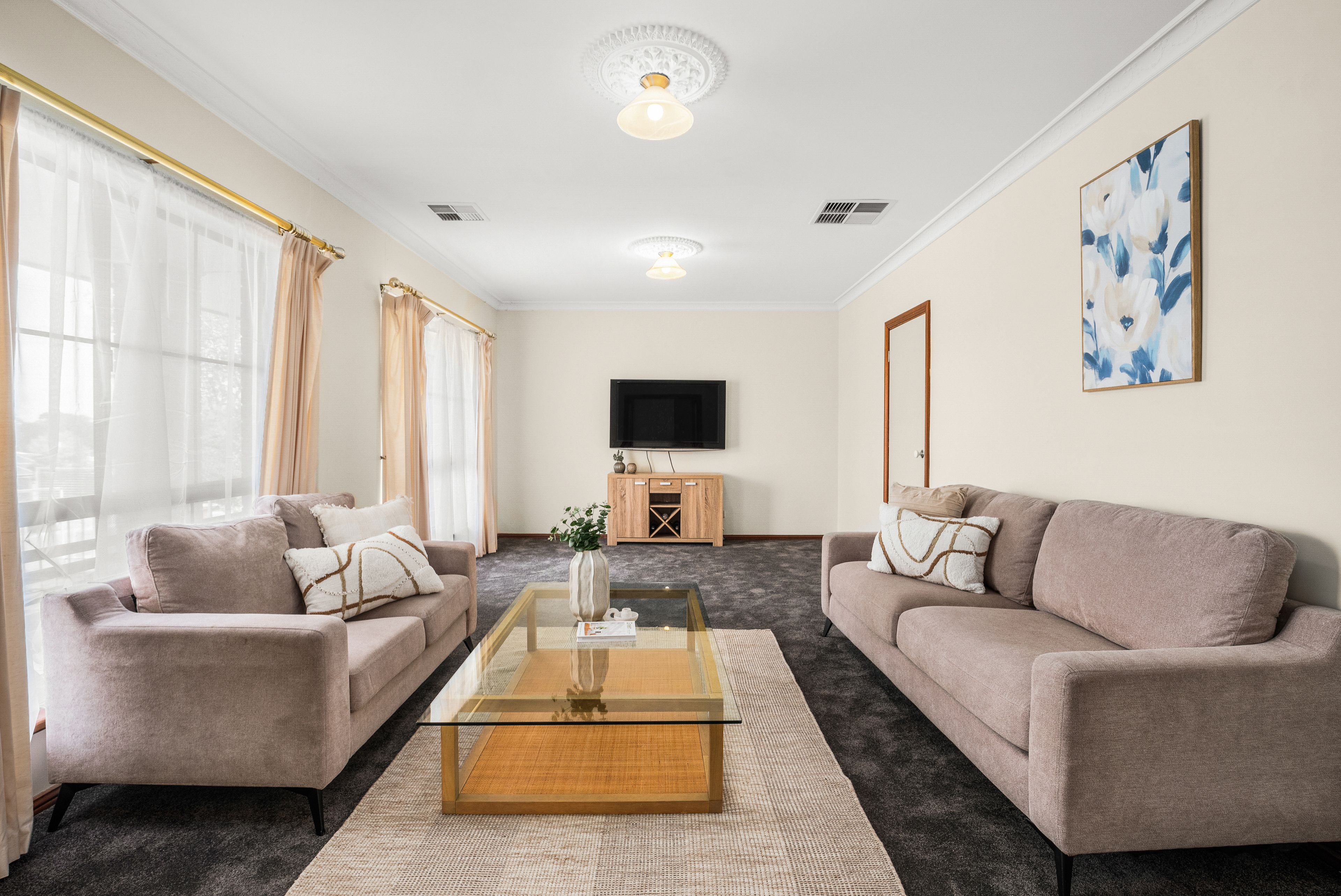 27 Torresan Crescent — photo 11 of 26