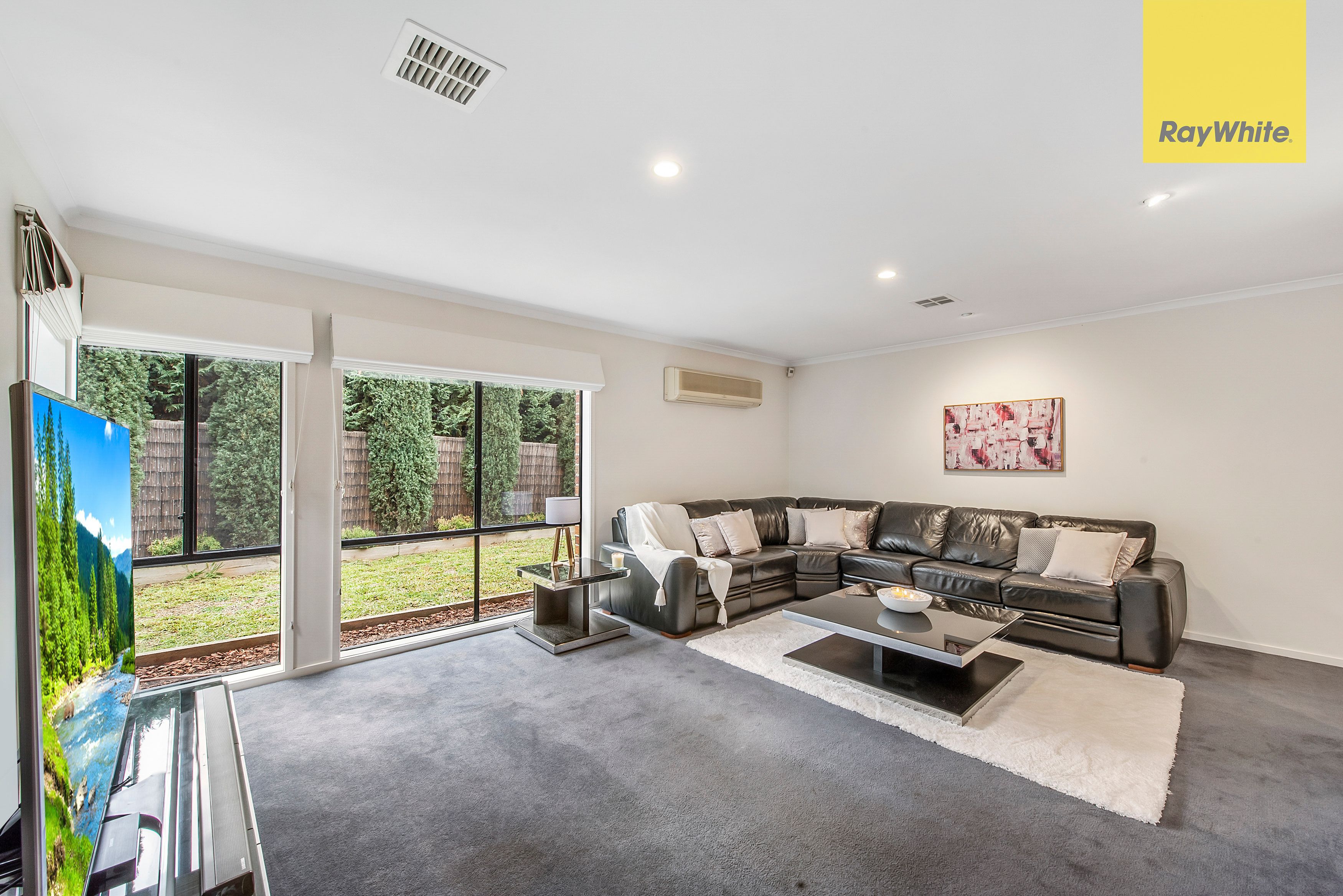 5 Paisley Court, Gowanbrae, VIC 3043