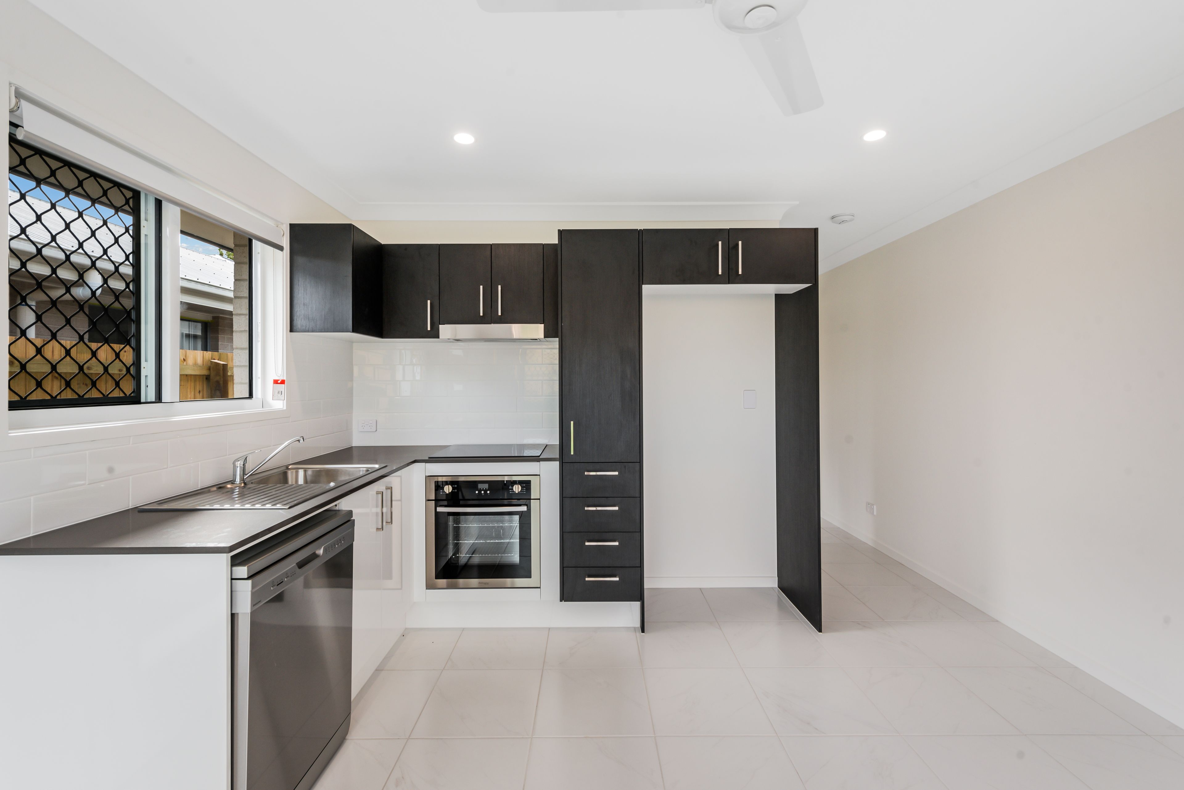 24B Dominique Way, Flinders View, QLD 4305