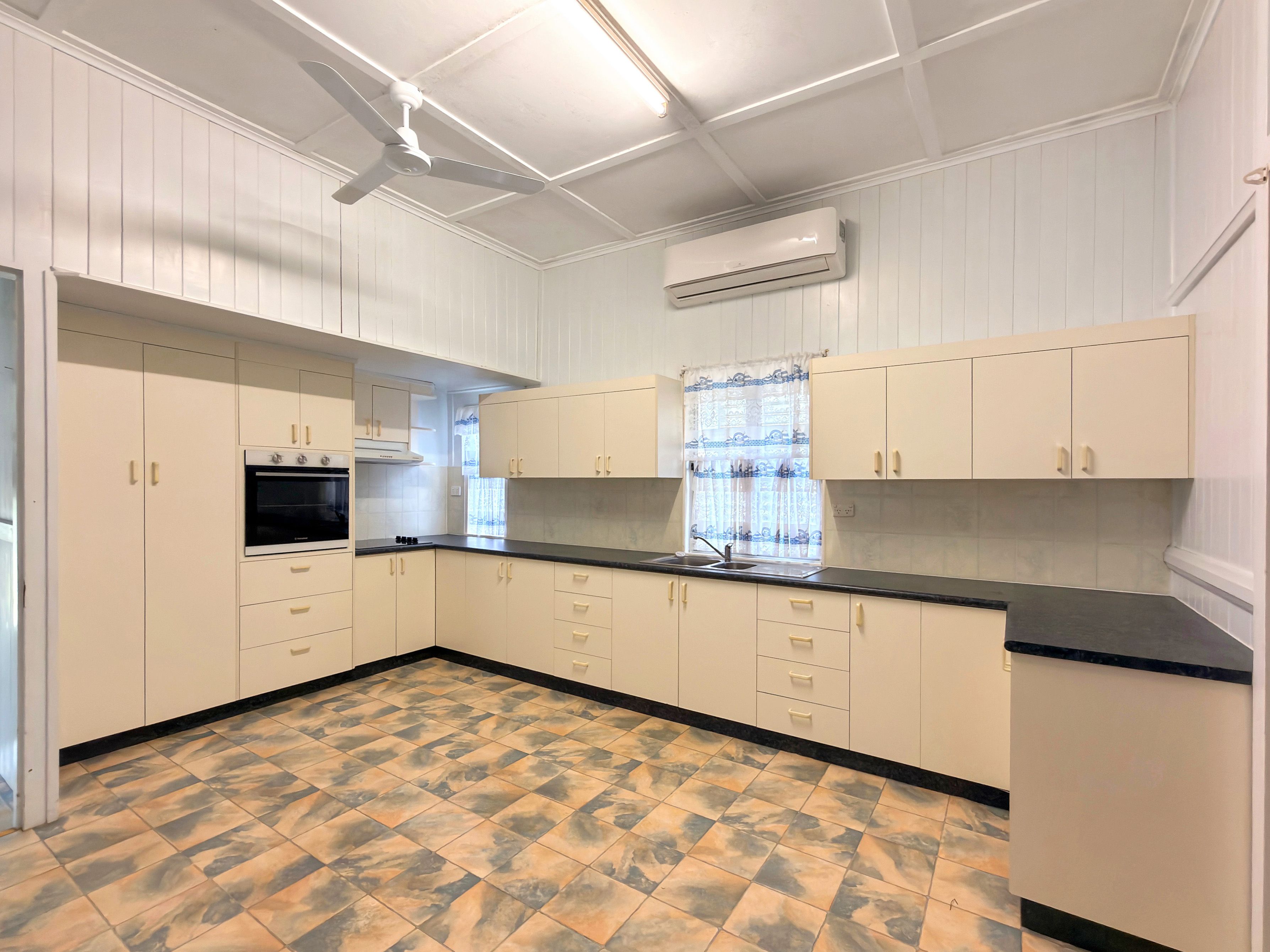 69 Pleasant Street, Maryborough, QLD 4650