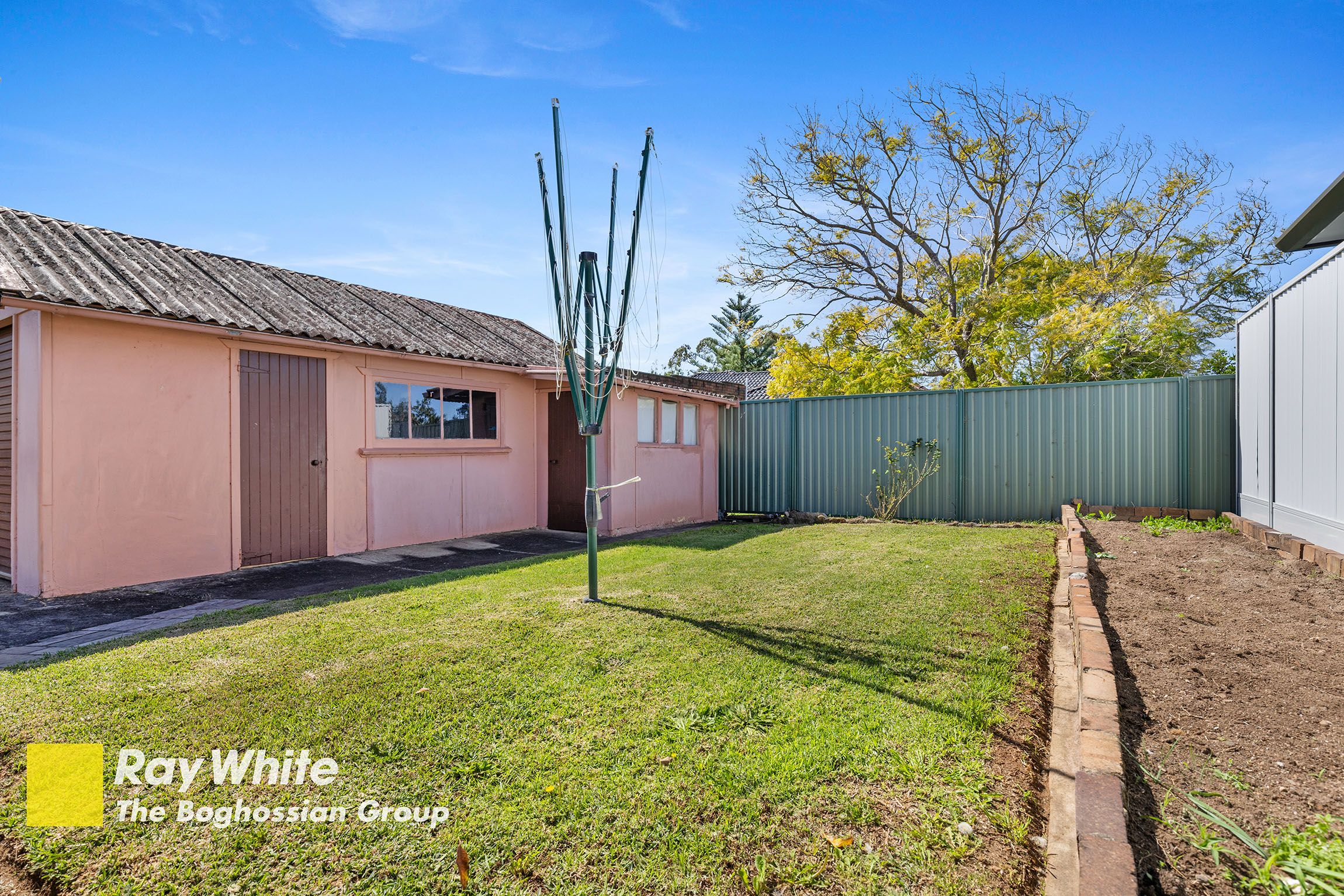 68 Rosemeath Avenue — photo 4 of 12