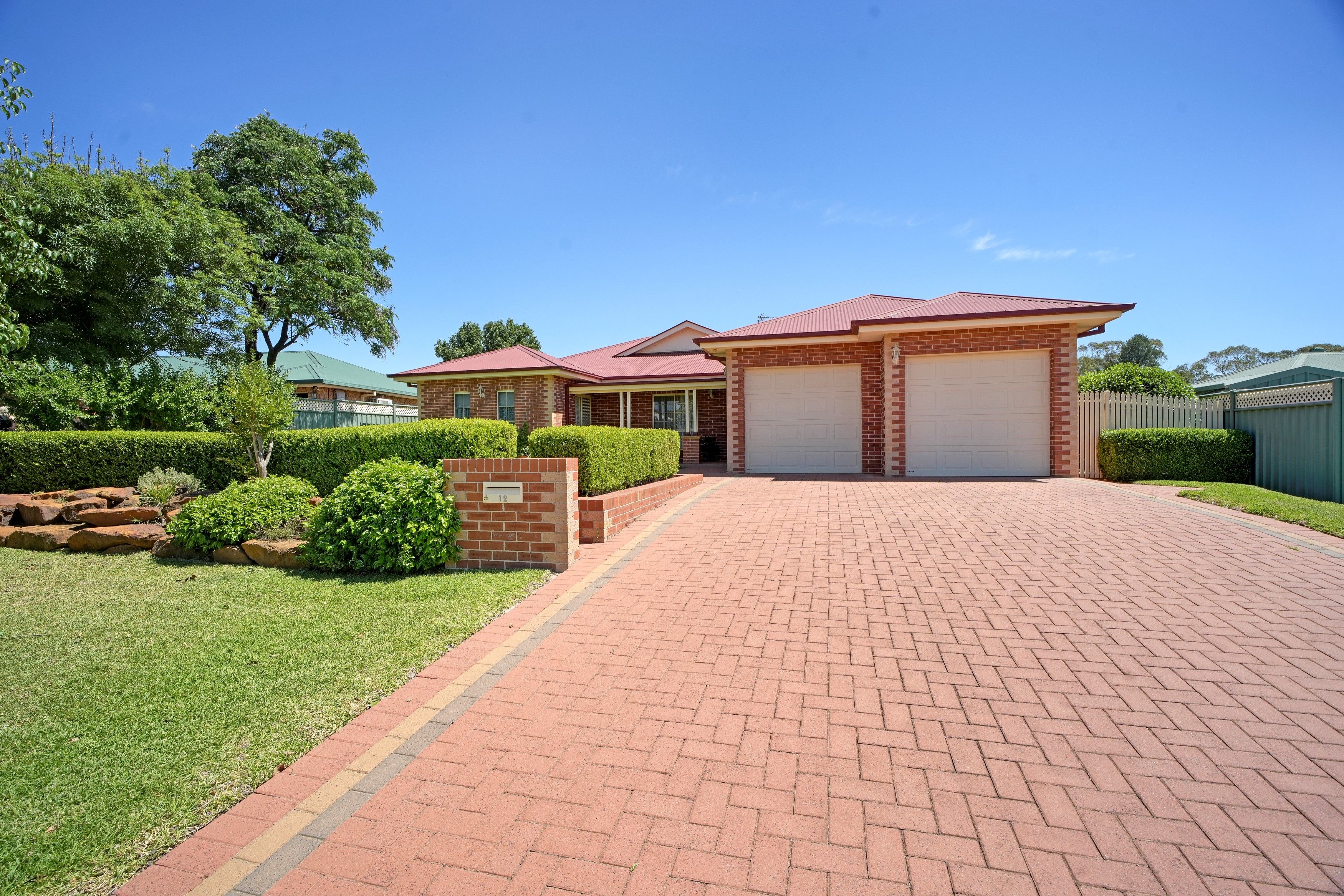 12 Carnoustie Drive, Dubbo NSW 2830