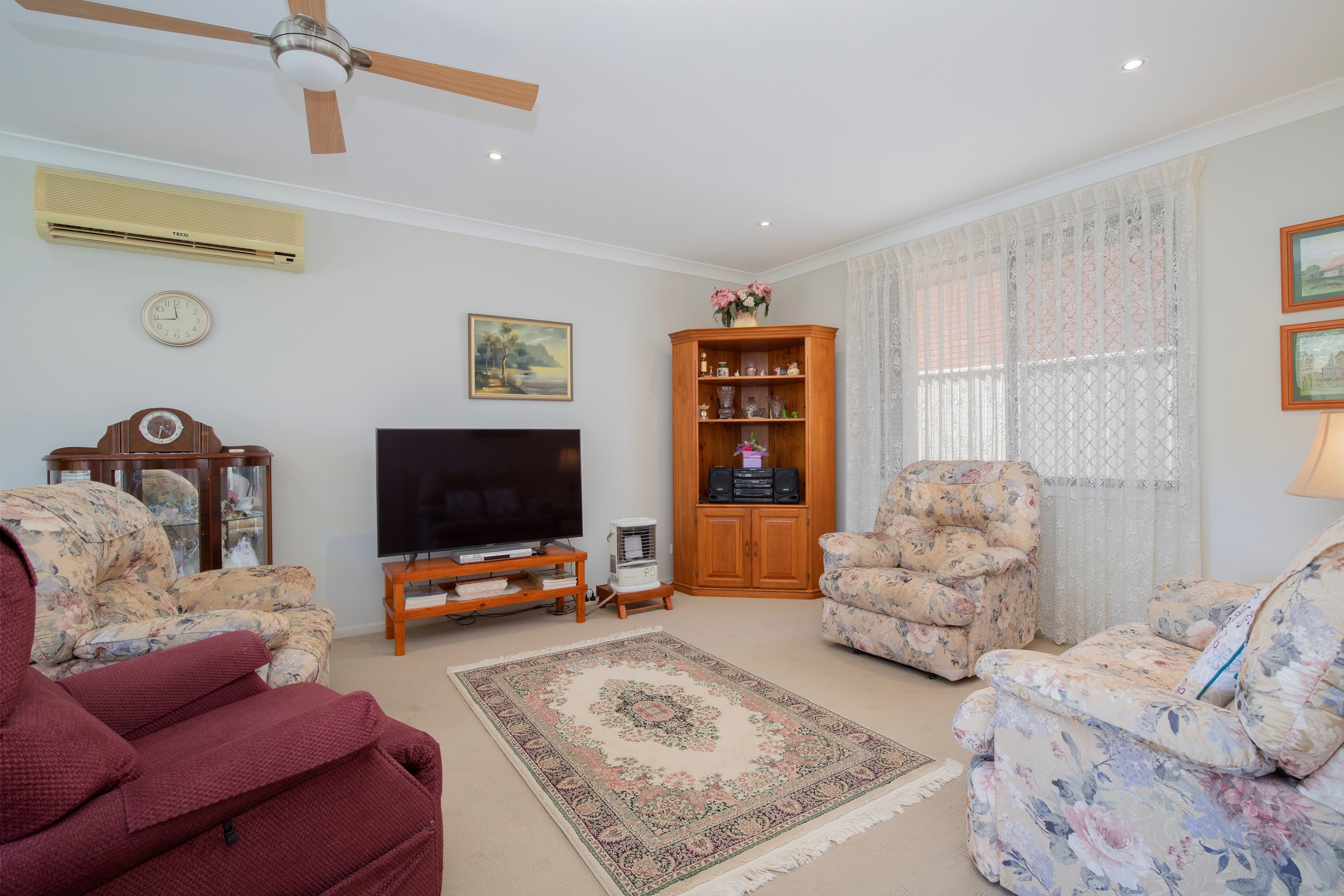 8B Charlton Street, Eleebana, NSW 2282