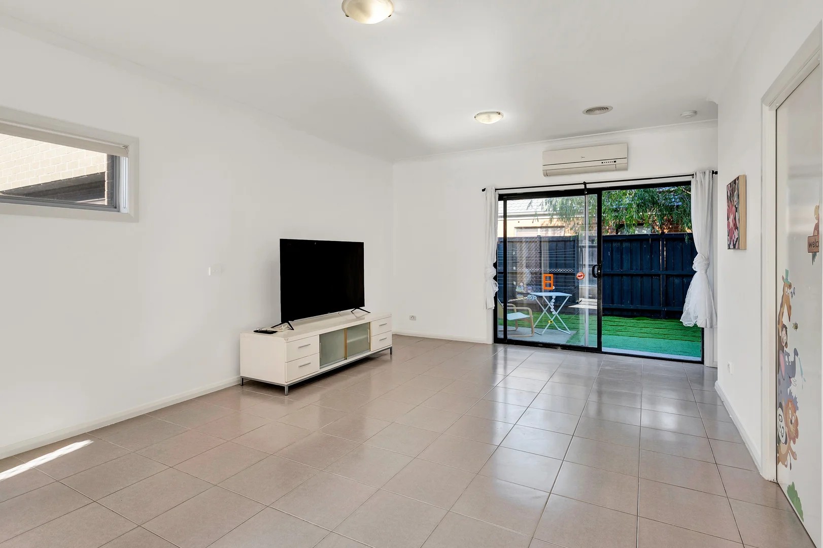 8/12 Vilnius Way, Truganina, VIC 3029