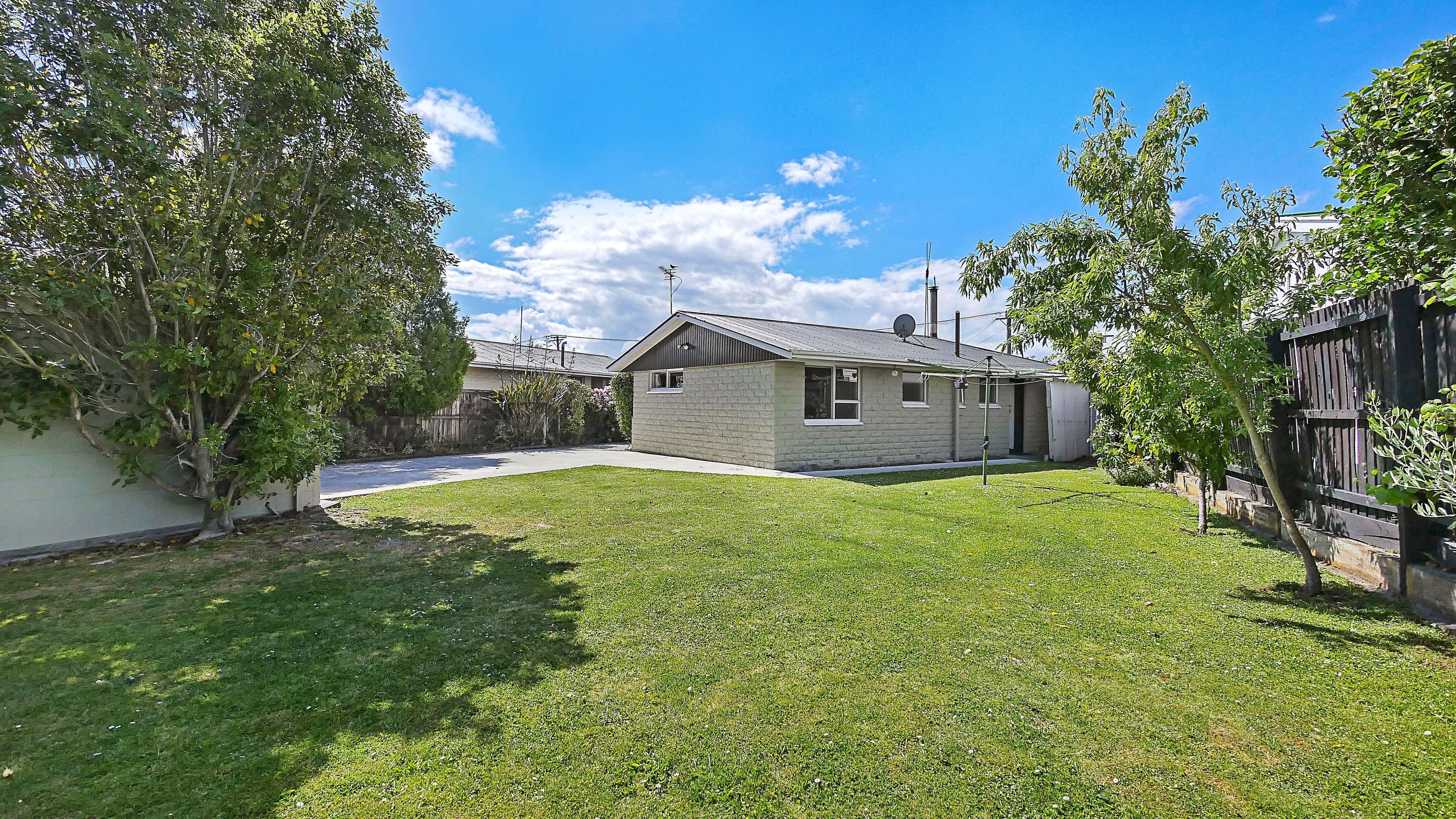 94 Farquhars Road, Redwood, Christchurch City
