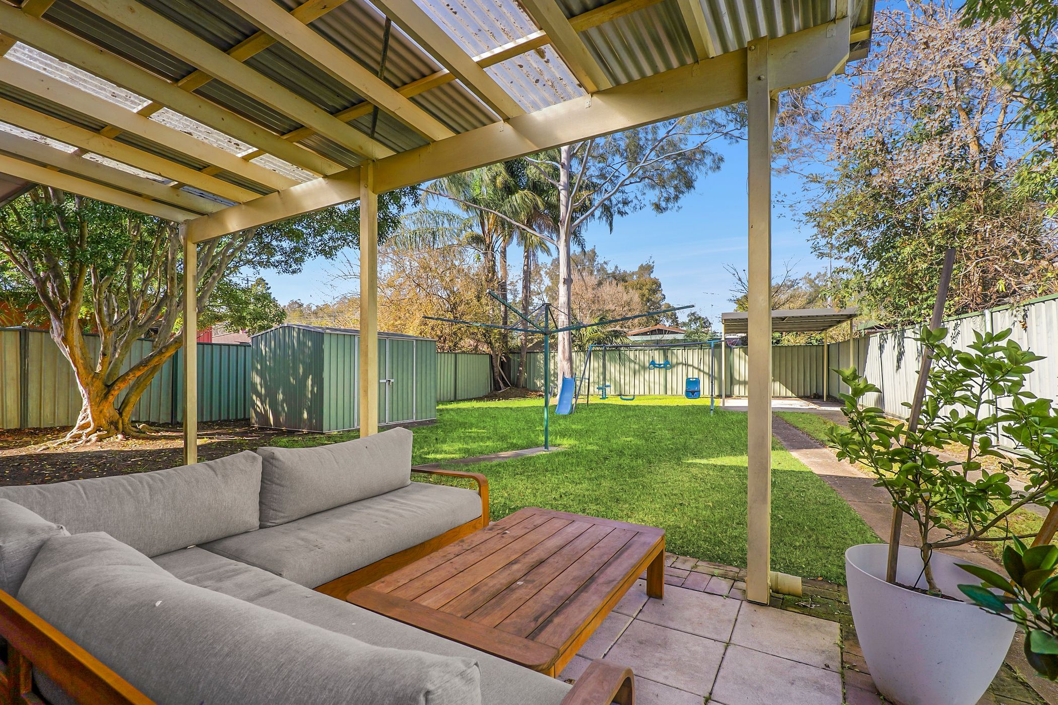 20 Luttrell Street — photo 10 of 12
