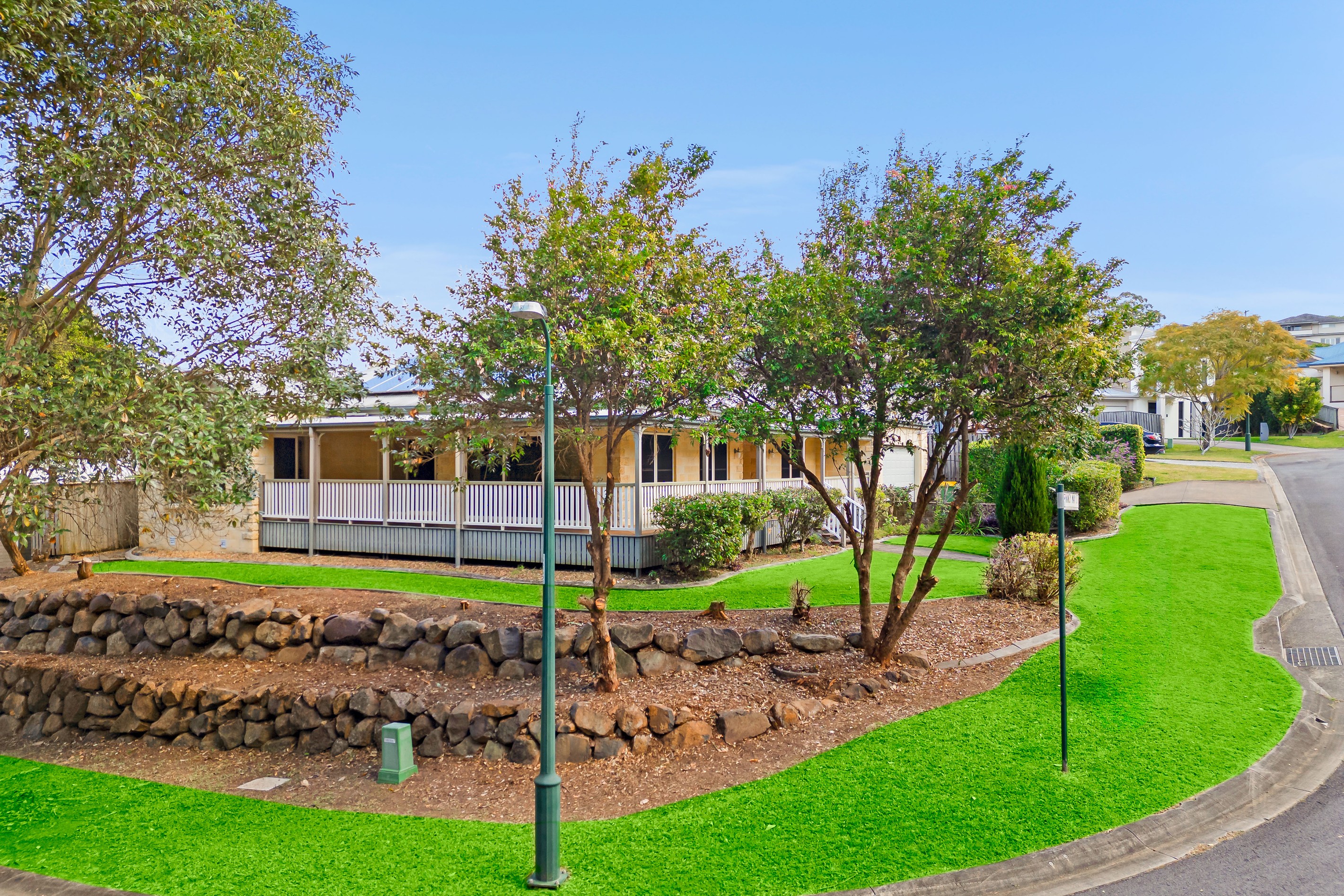 2 Nancy May Court, Daisy Hill, QLD 4127