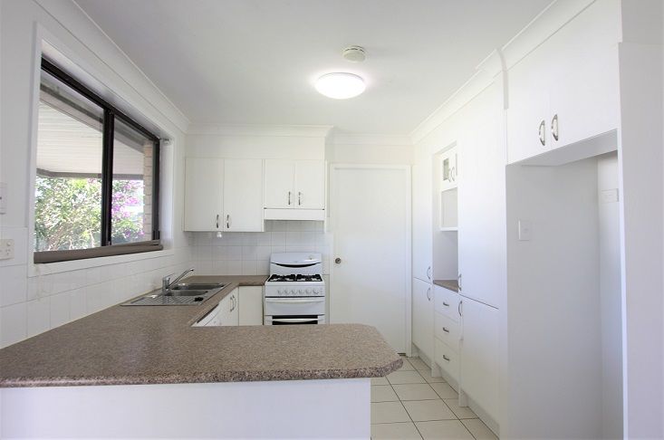 5 Dalkeith Place, St Helens Park, NSW 2560