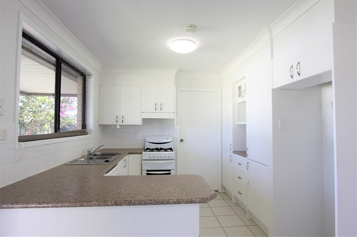 5 Dalkeith Place, St Helens Park, NSW 2560