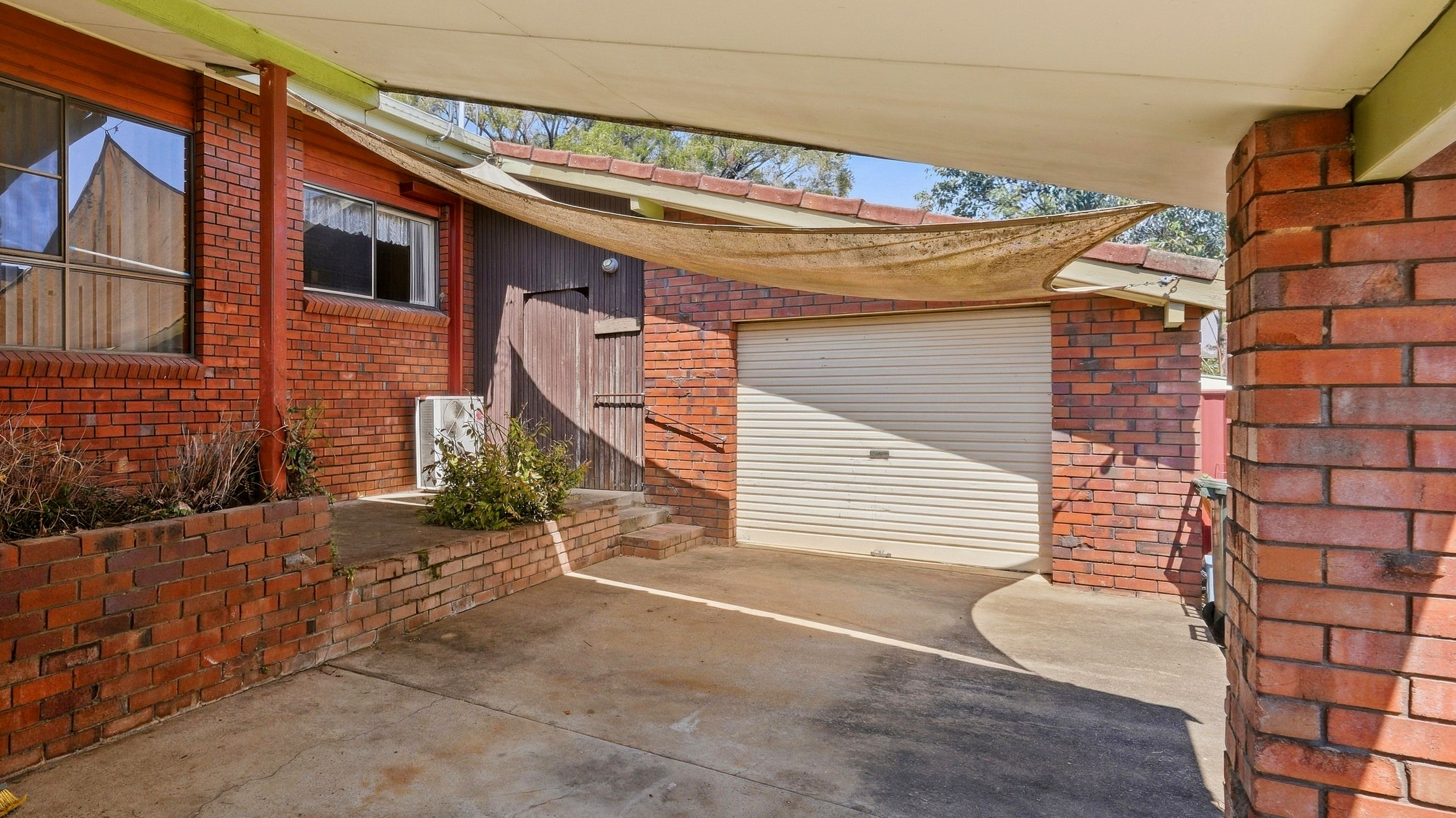 62 Roberts Drive — photo 15 of 18