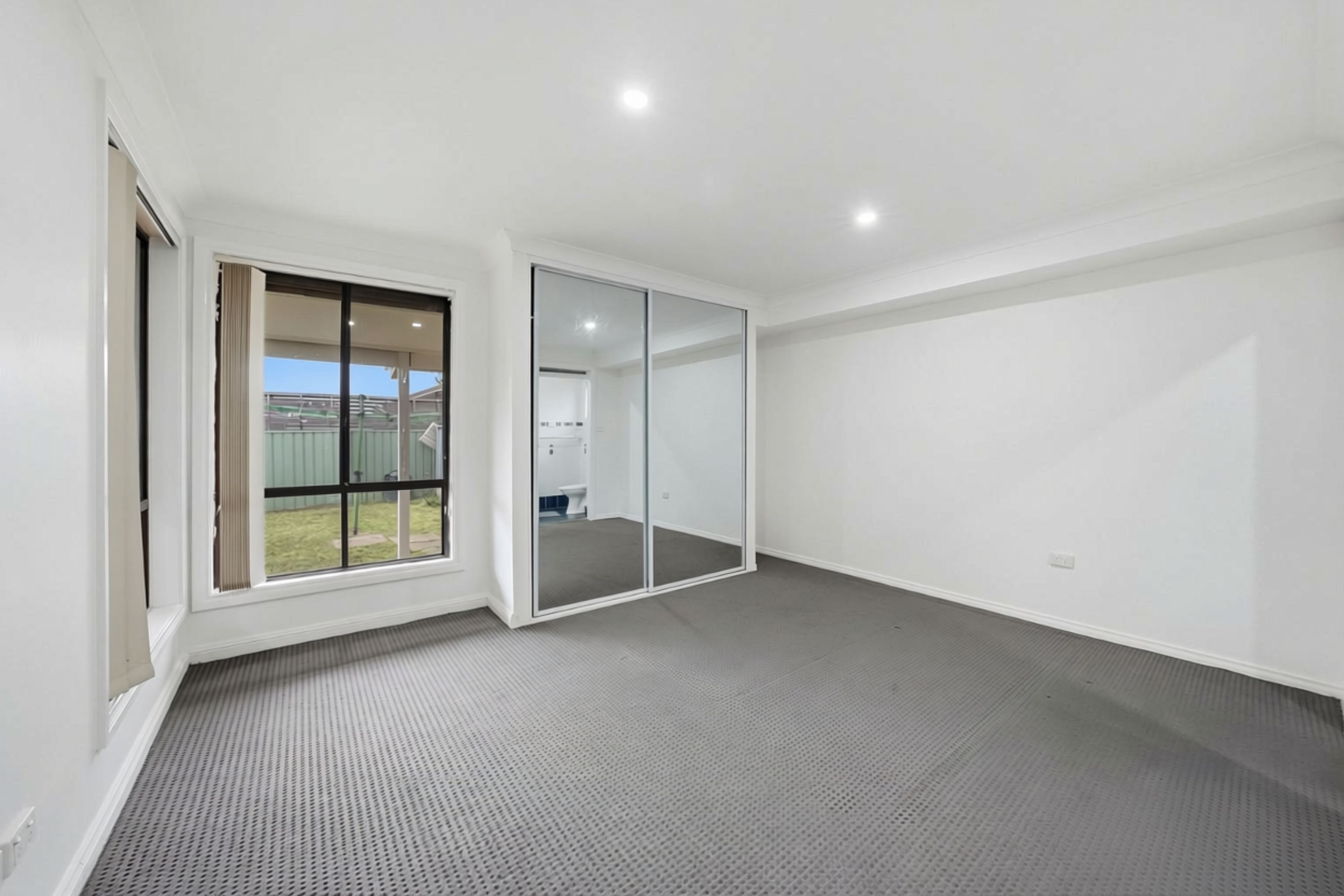 57B Charlotte Road — photo 4 of 15