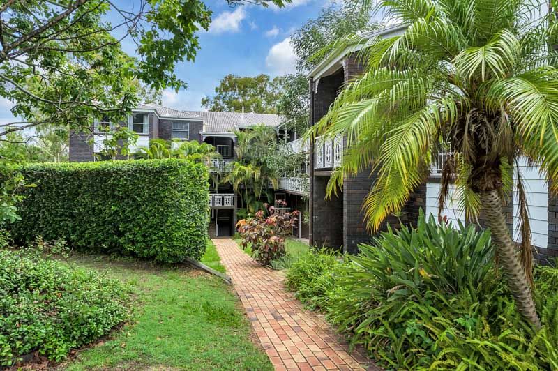 19 Stanley Terrace, Taringa QLD 4068