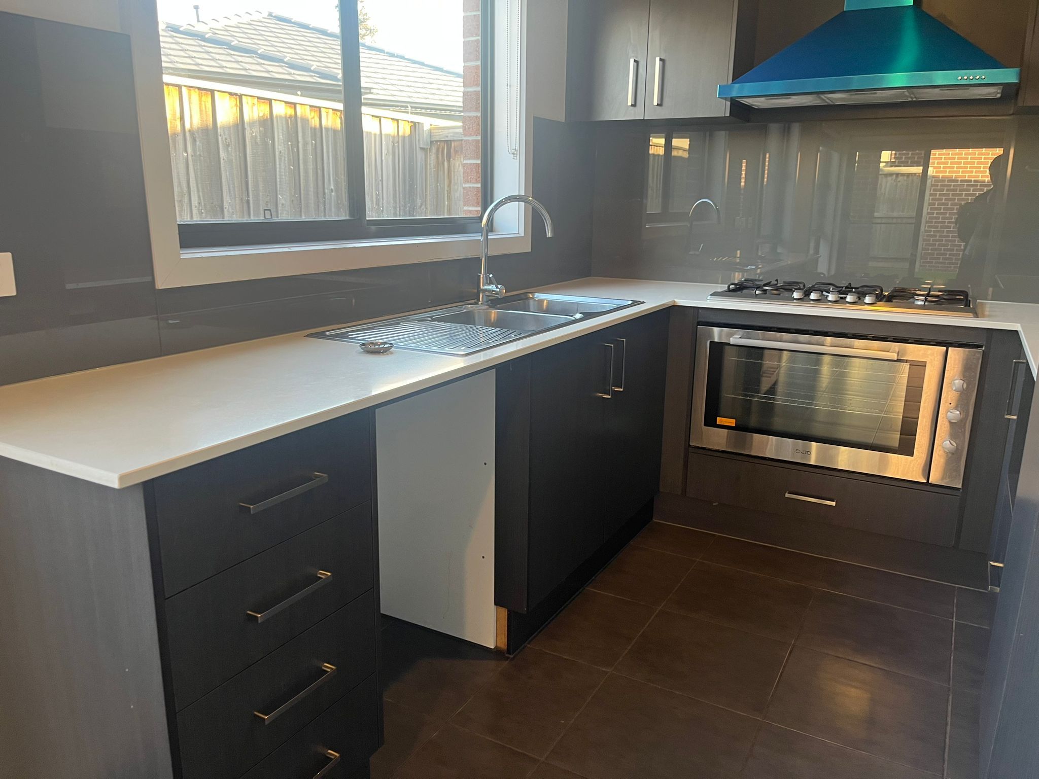 18 Harker Esplanade — photo 3 of 14