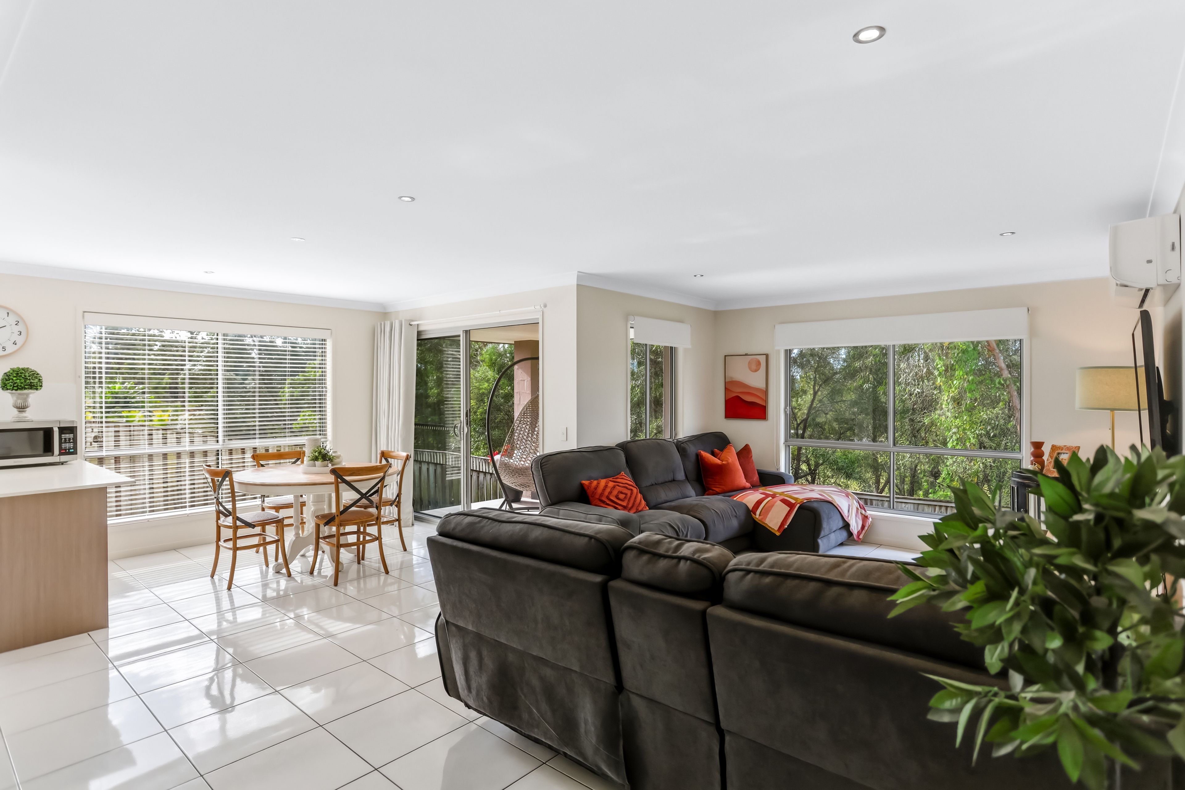 2/45 Codrington Circuit, Pacific Pines, QLD 4211