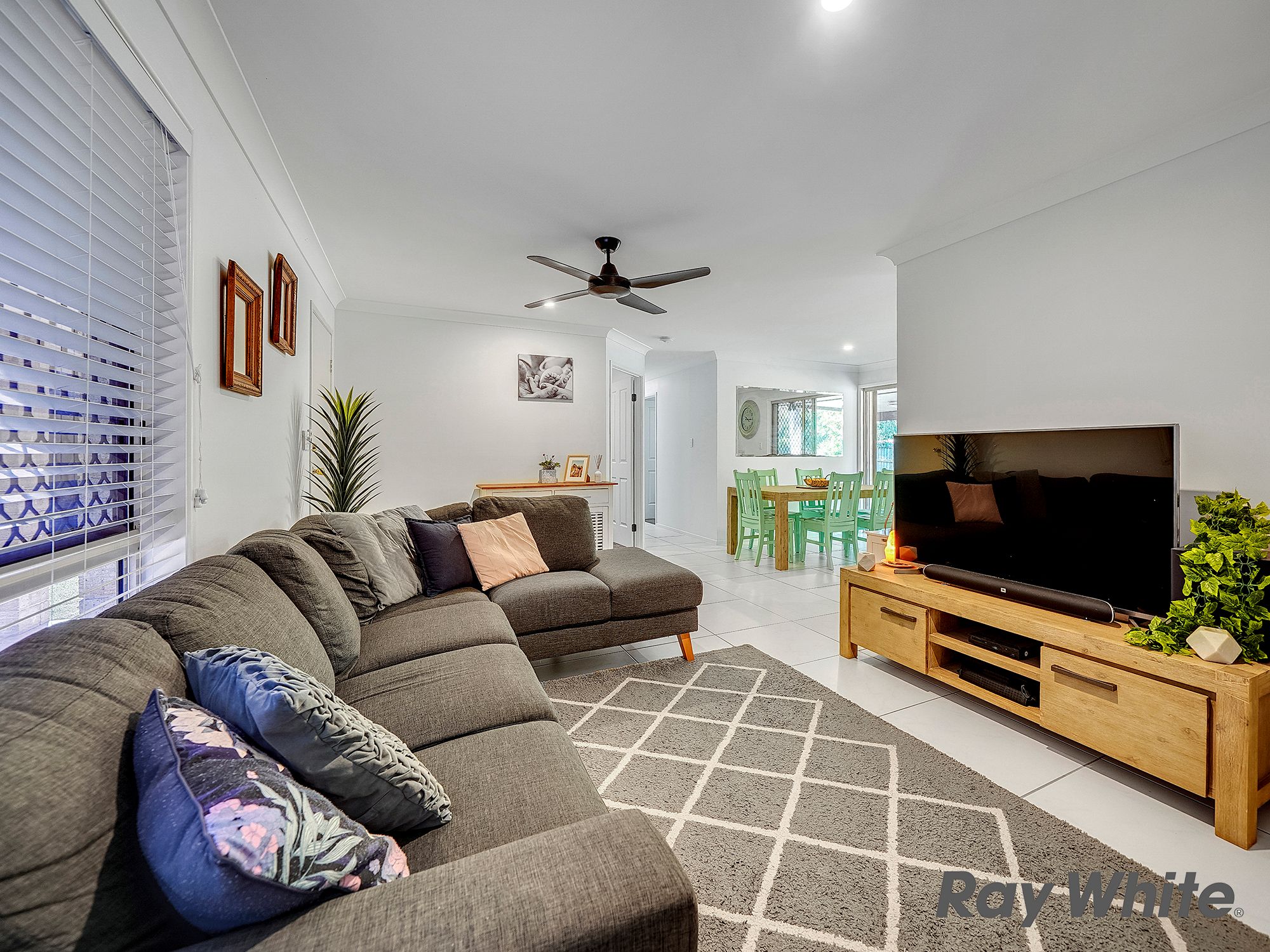 20 Scarlet Place, Forest Lake, QLD 4078