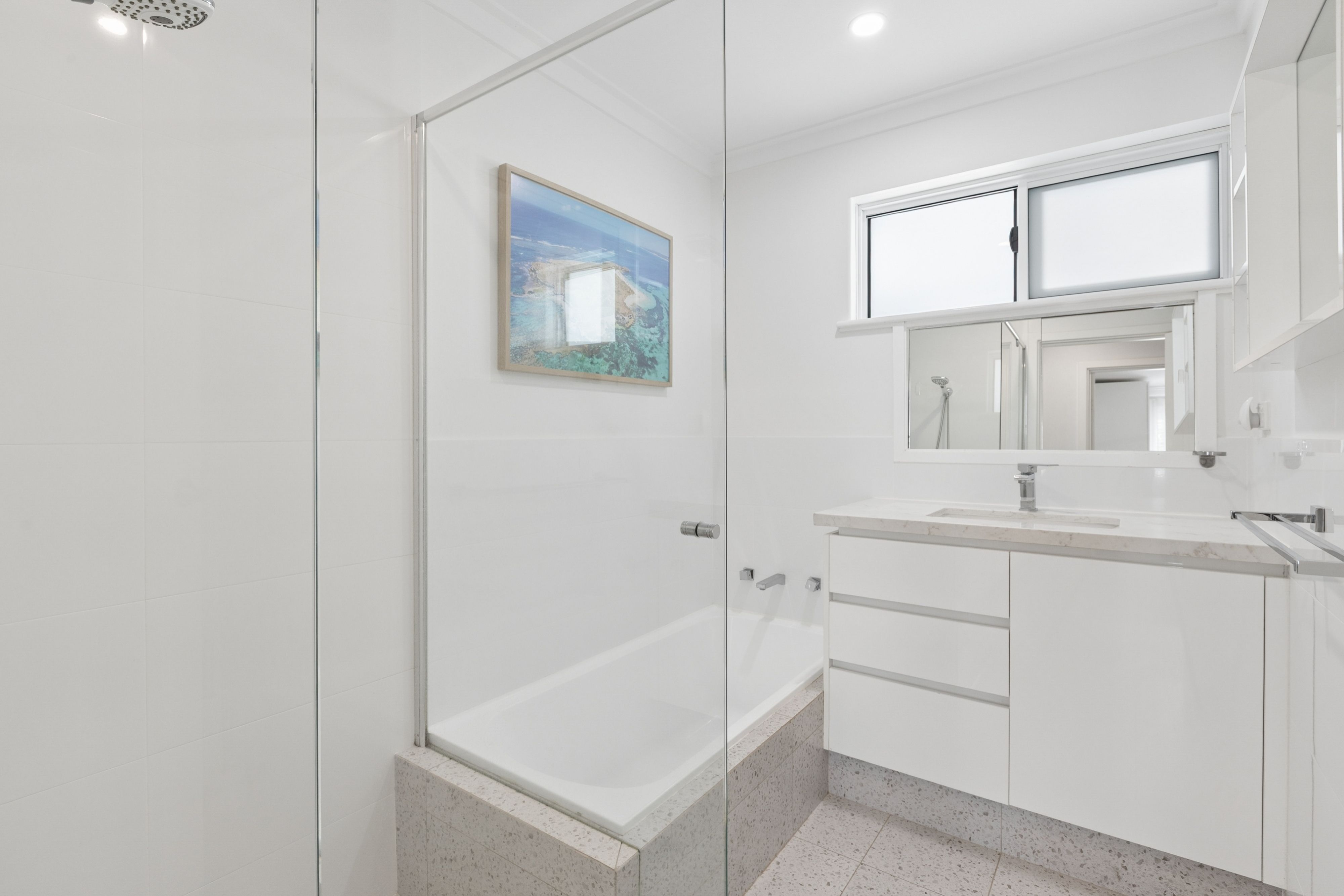 33 Felstead Crescent — photo 14 of 28